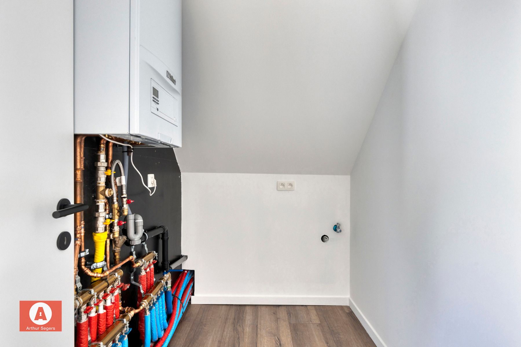 Gerenoveerde woning in hartje Baasrode foto 17
