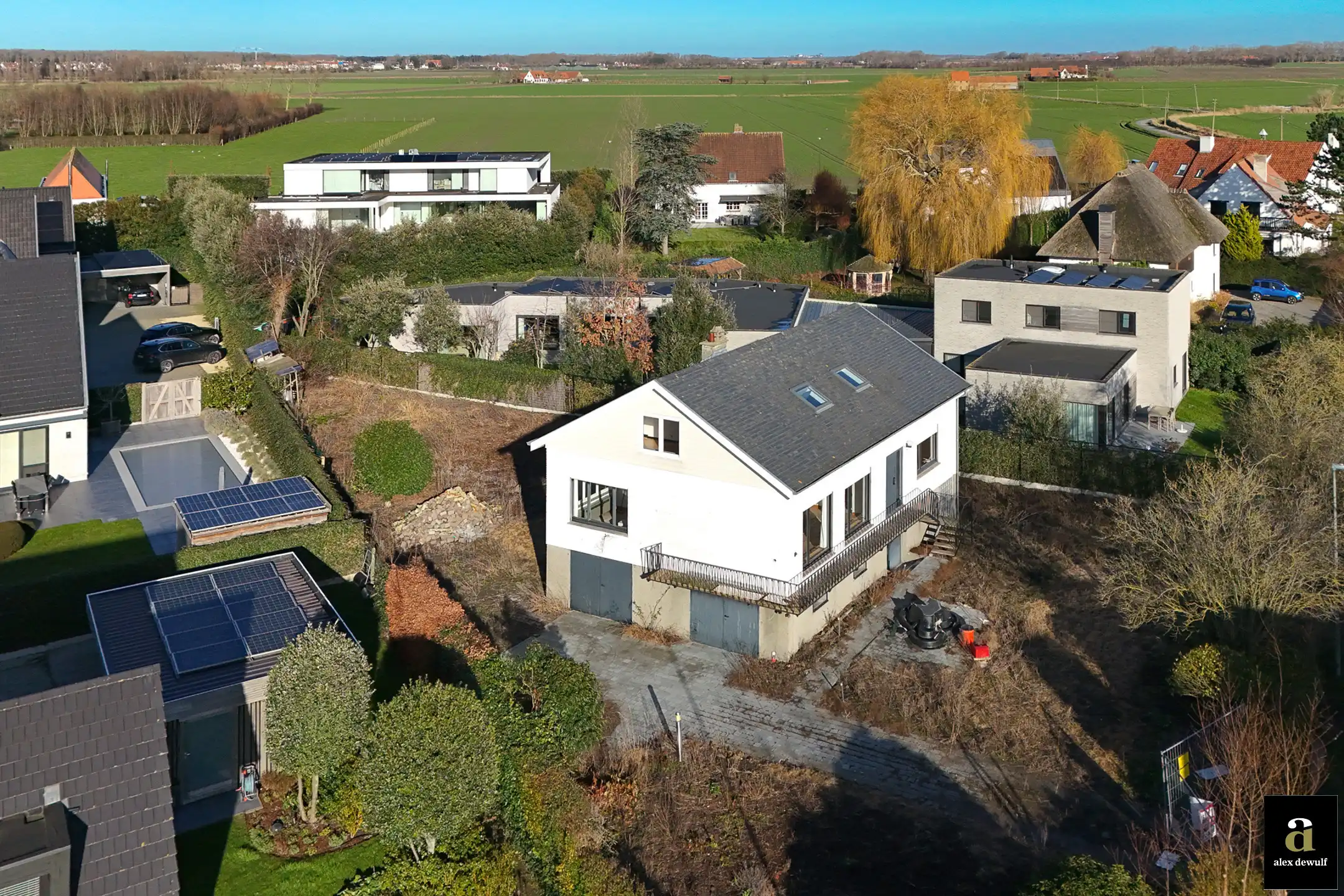 Villa op 1.097 m² in rustige residentiële wijk Knokke foto 2