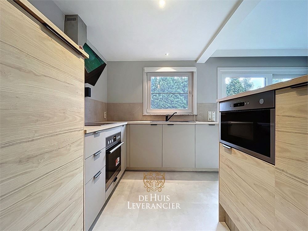 Instapklare, gerenoveerde villa in het hart van Kontich waar rust en comfort gegarandeerd worden foto 13