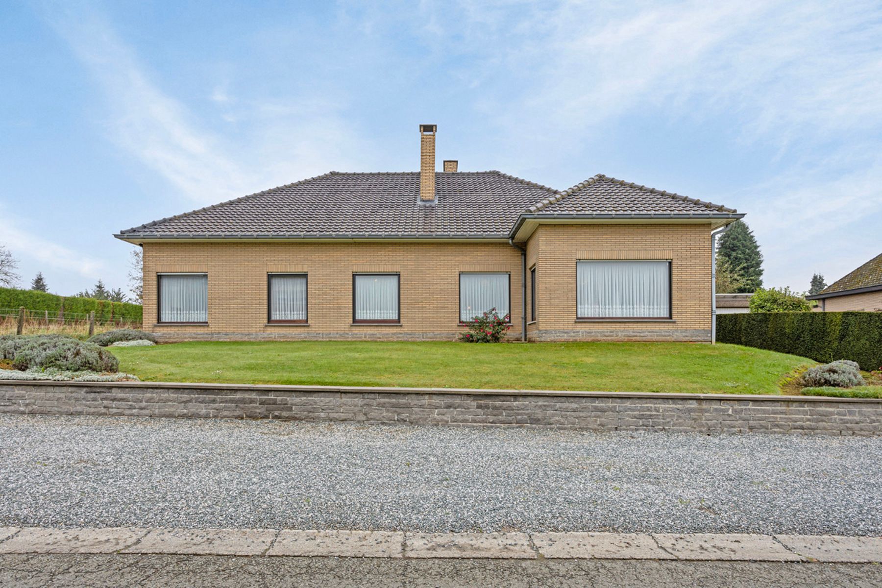 Hoofdfoto van de publicatie: Rustig gelegen bungalow met uitbreidingsmogelijkheid