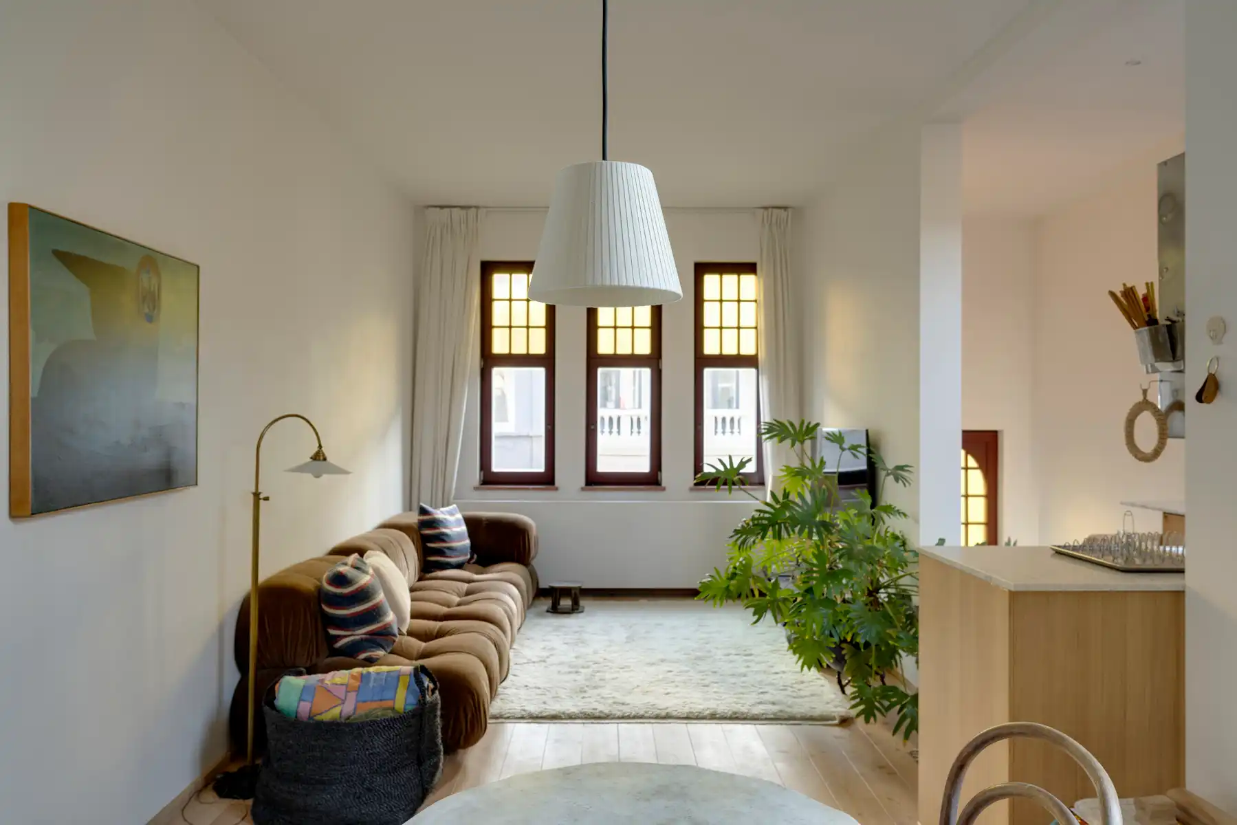 Prachtig gerenoveerde woning met authentieke charme op top locatie! foto 11