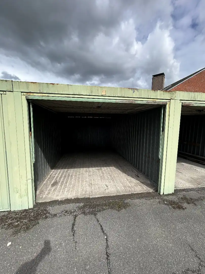 Garagebox in het centrum van Eernegem foto 5