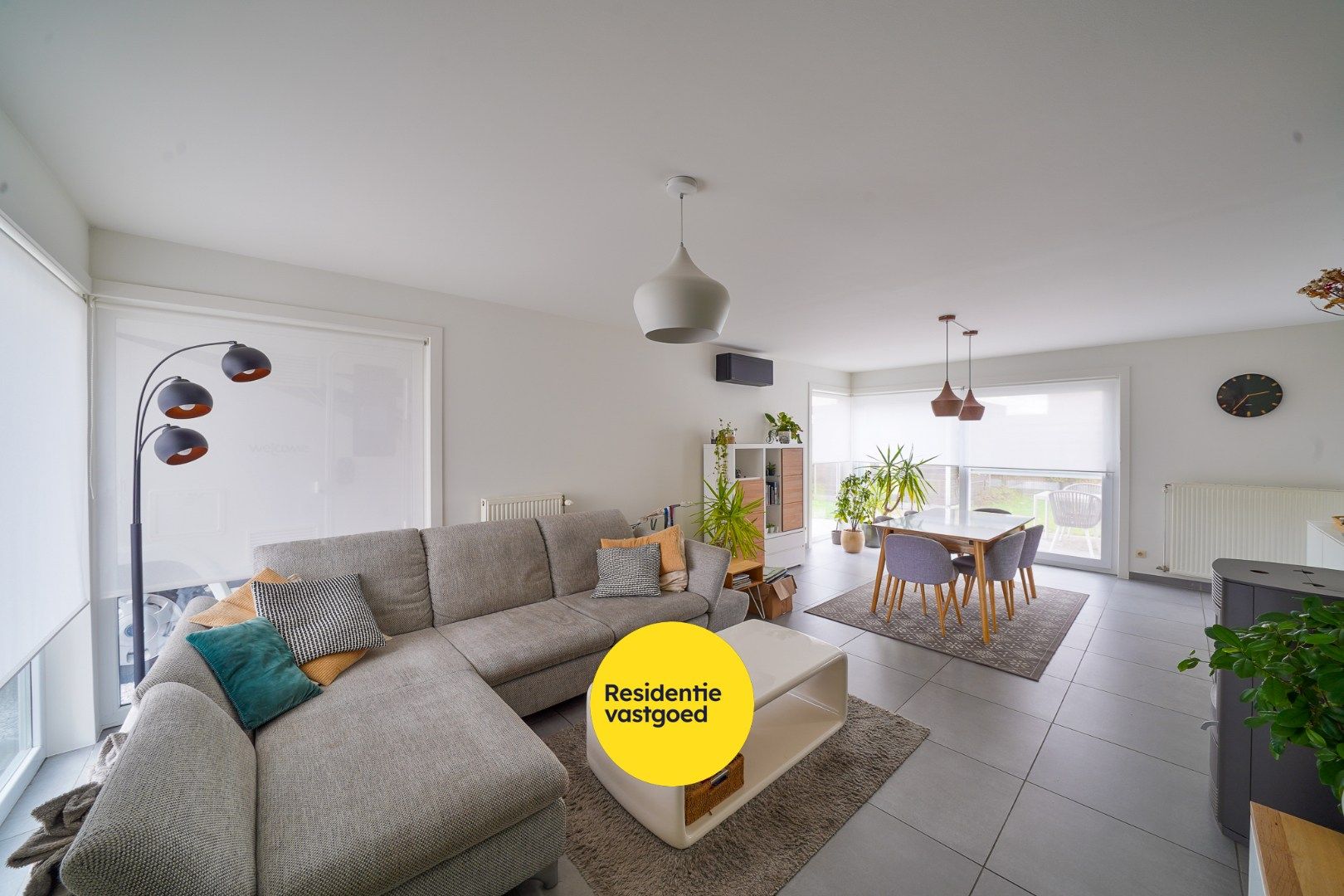 Instapklare halfopen woning met 3 slaapkamers op gunstige locatie te Bredene foto 5