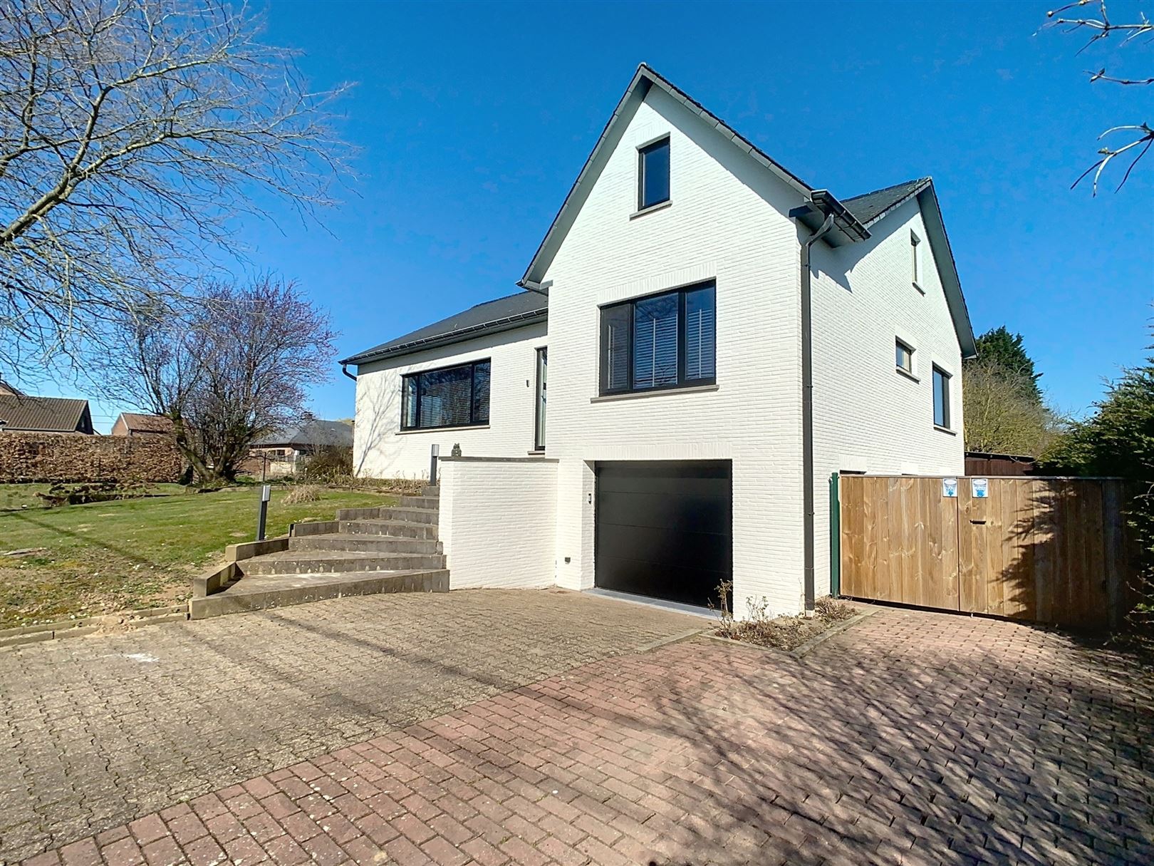 Gerenoveerde woning, 3 slpks, tuin, bijgebouw,15a 96ca foto 3