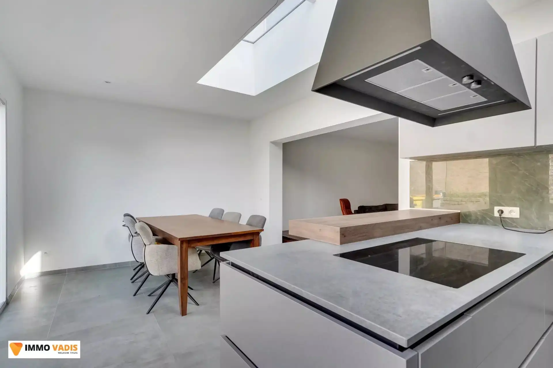 Handelspand met instapklare woning op toplocatie foto 33