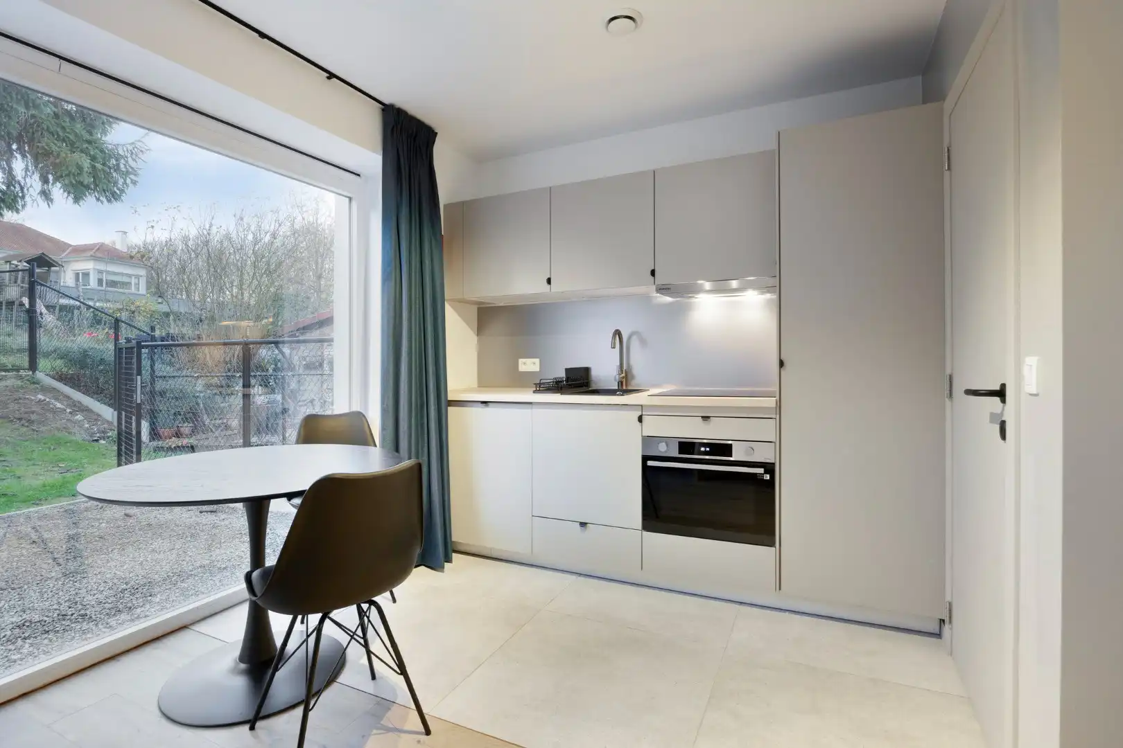 Totaal gerenoveerde en bemeubelde studio op gunstige ligging nabij Leuven  foto 28