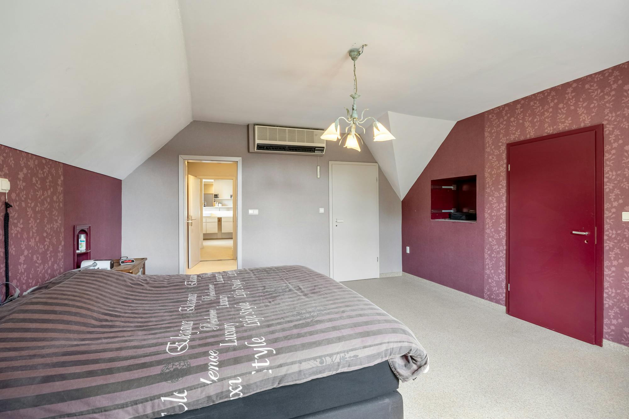 Gerenoveerde vierkantshoeve in het landelijke Vliermaal foto 17