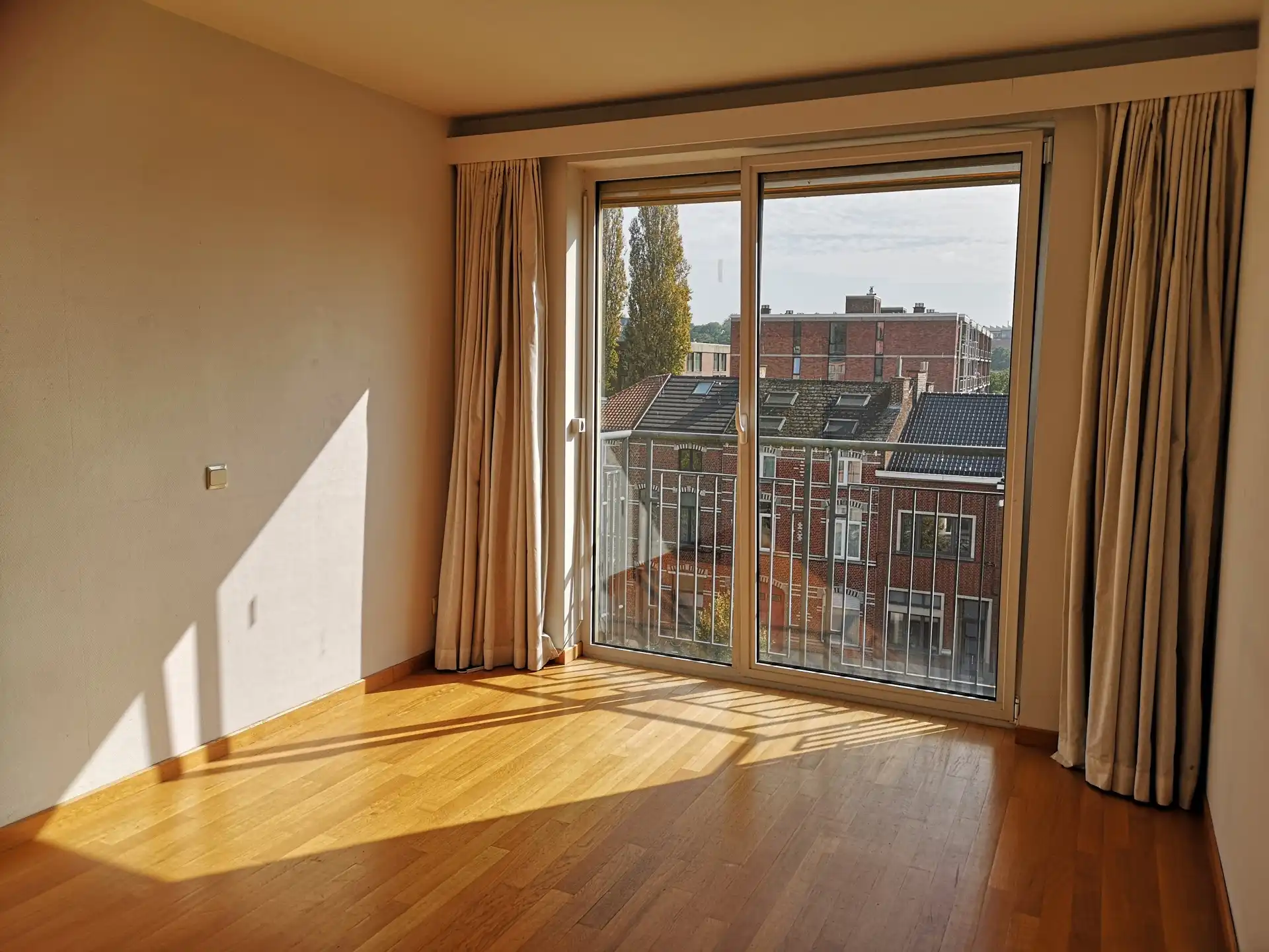 Duplex-appartement met twee terrassen en garagebox foto 9