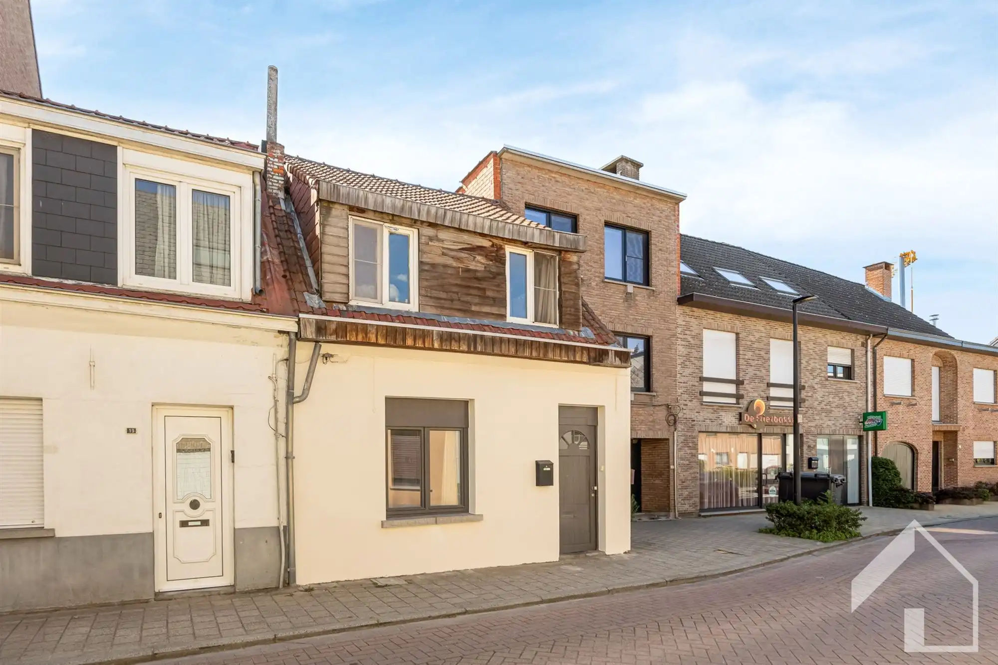 Hoofdfoto van de publicatie: Gezinswoning met tuin en achteringang in Broechem