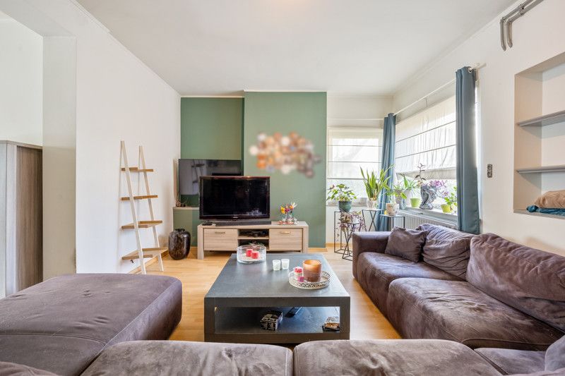 Te renoveren, goed gelegen woning op 8are 75ca foto 3