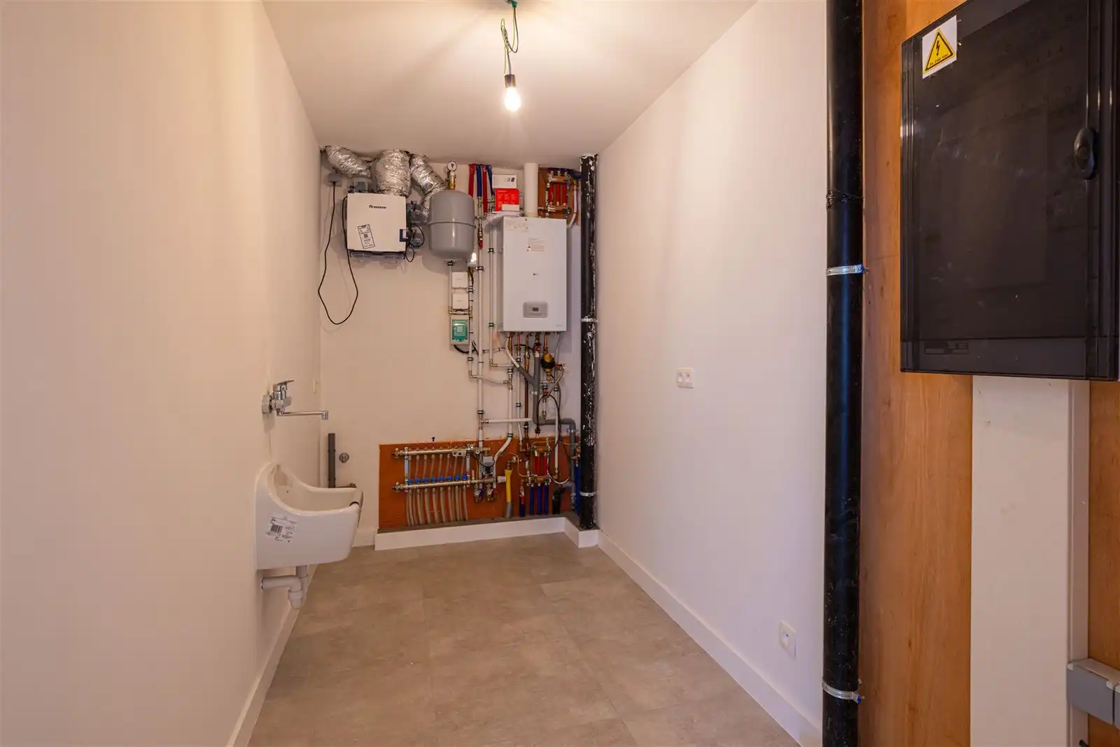 Gerenoveerde woning te Erwetegem (Zottegem)! foto 25