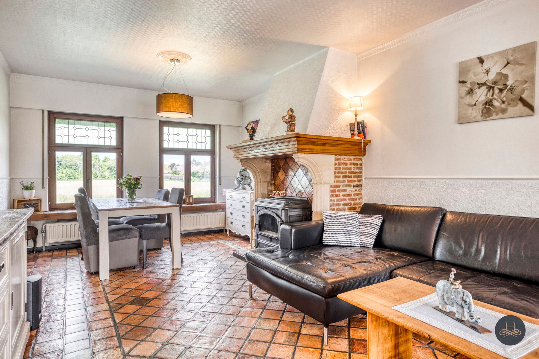 Perfect onderhouden en ruime woning met prachtige ZW tuin foto 9
