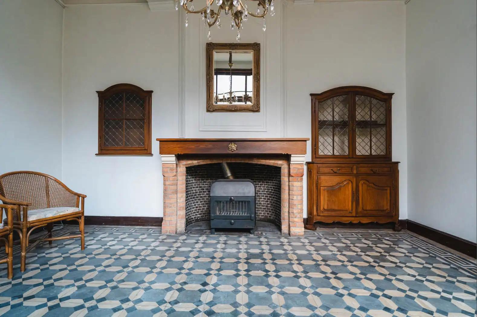 heel authentieke Brugse woning met kleine garage en 2 terrassen + vergunning voor gastenkamer foto 10