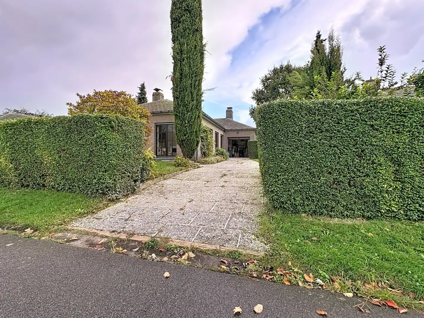 Mooie gelijkvloerse te renoveren villa in rustige, doodlopende straat in Gistel. foto 16