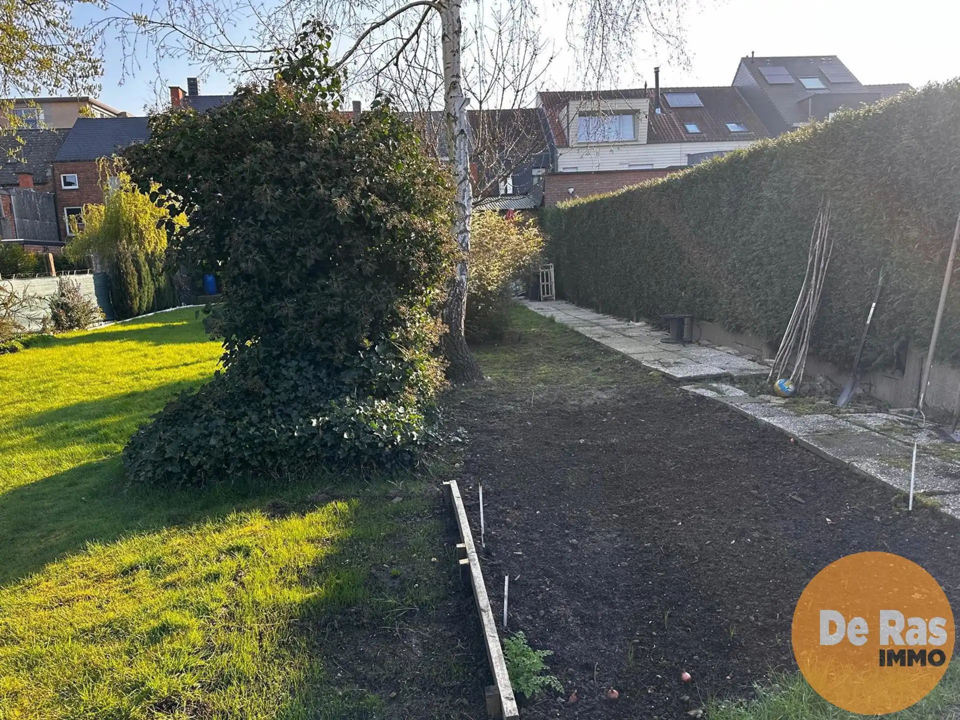 DENDERMONDE - Handelsruimte met ruime tuin en appartement foto 18