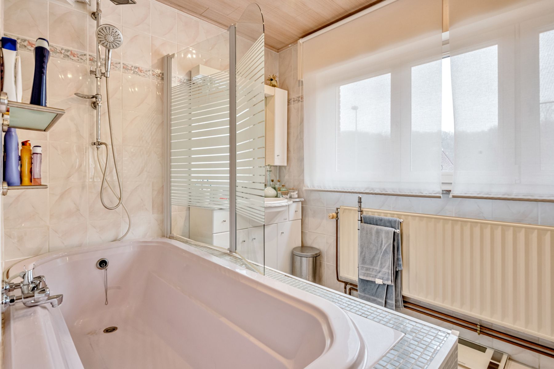 Ruime, energiezuinige woning met tuin, terras en 5 SLPK foto 12
