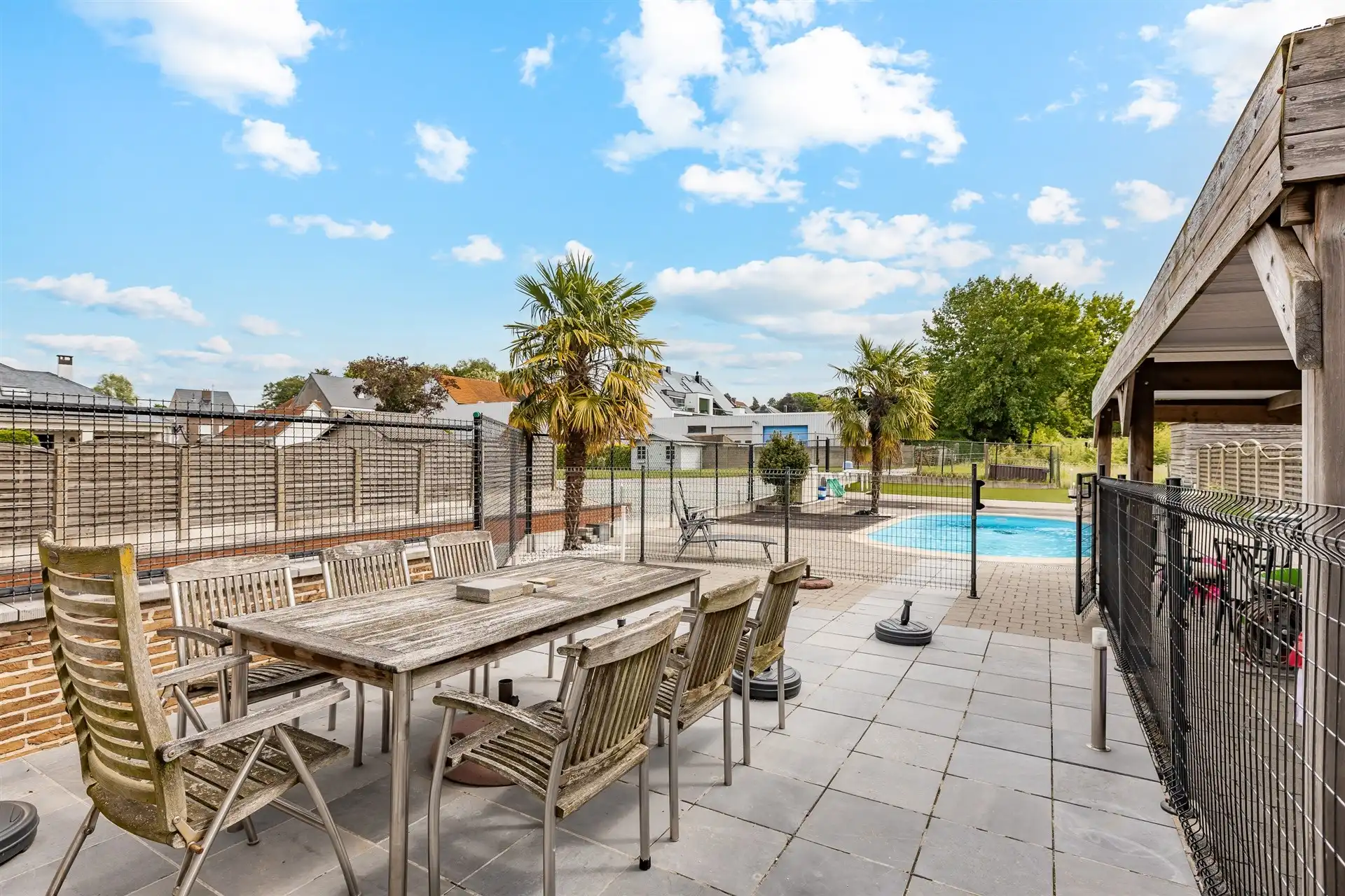 Charmante villa met zwembad op een mooi perceel van 942 m²  foto 16