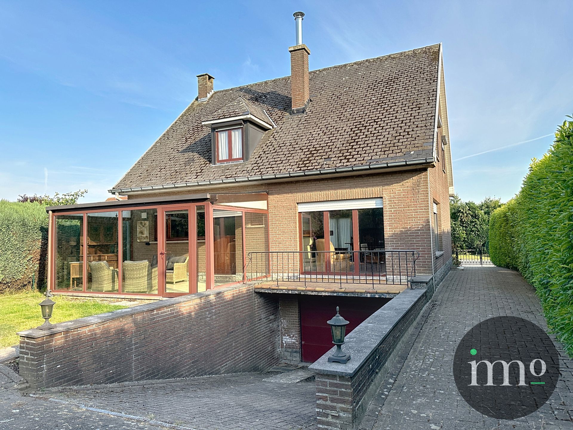Mooie villa met tuin in residentiële straat foto 4