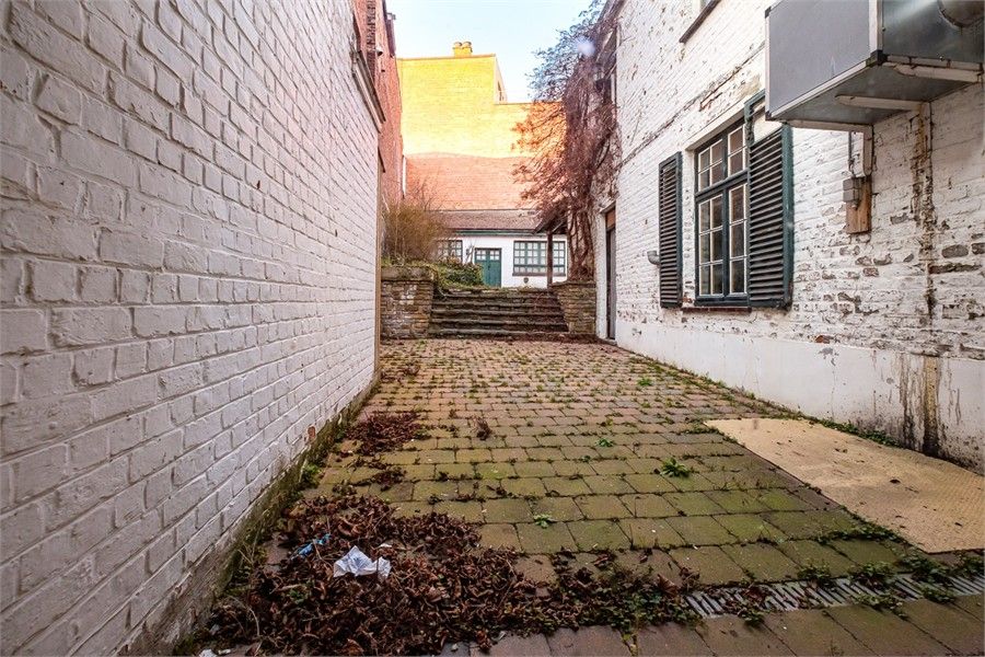 HANDELSRUIMTE MET VEEL POTENTIEEL TE HUUR IN HET CENTRUM VAN SINT-TRUIDEN foto 10