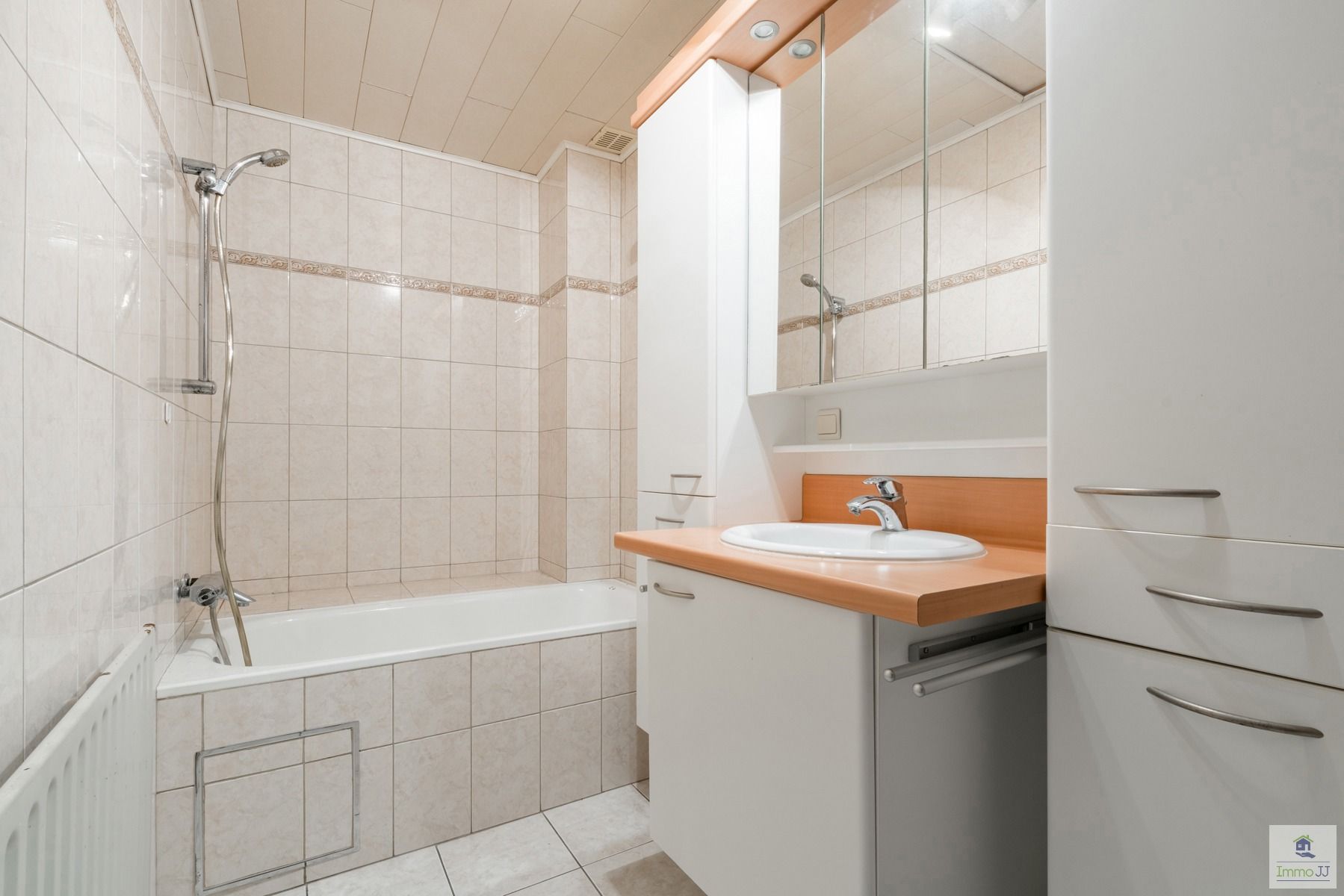 Ruim appartement (150m²) met 3 slaapkamers foto 16