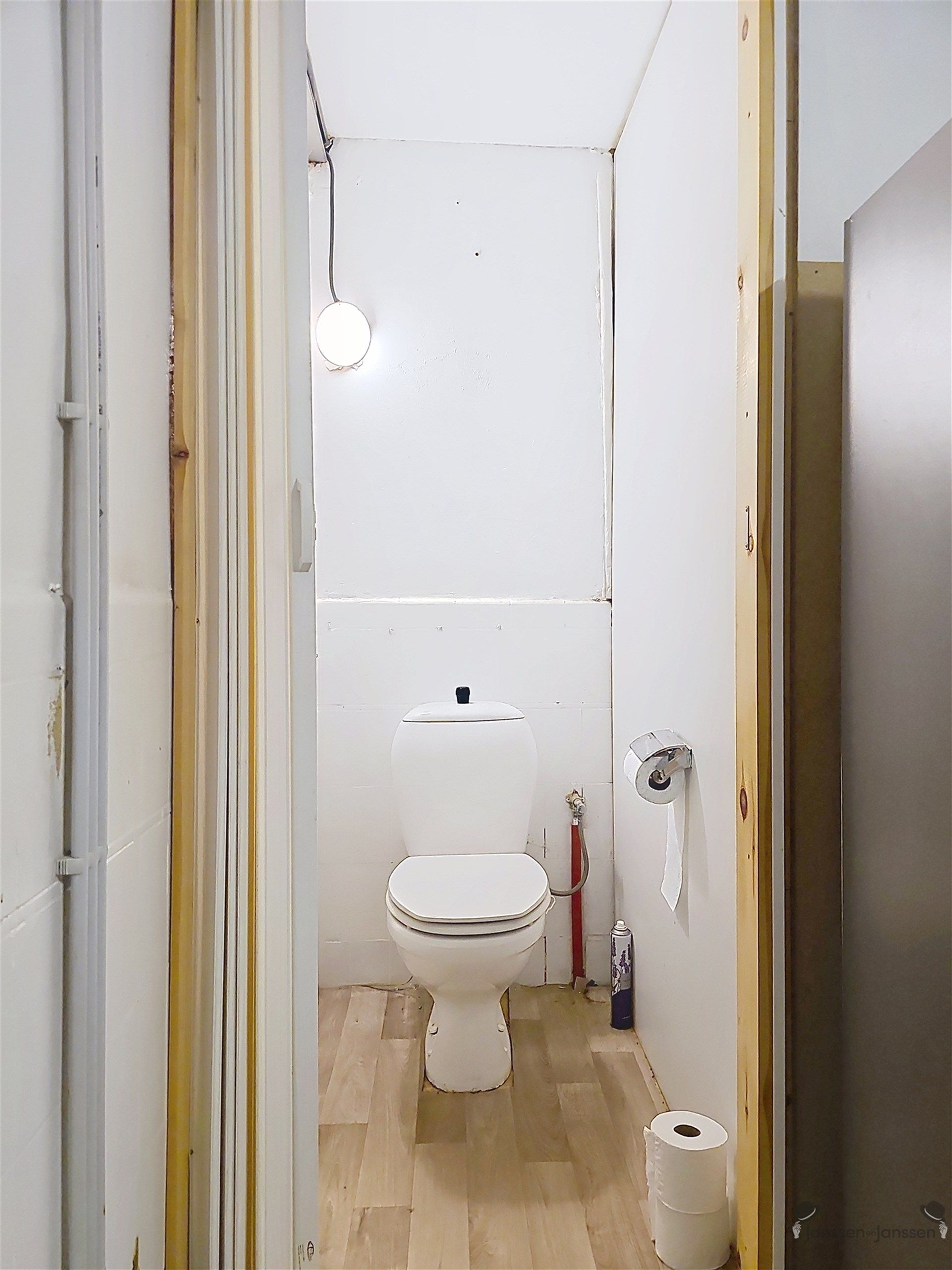 Uniek te renoveren pand nabij het station van Booischot foto 11