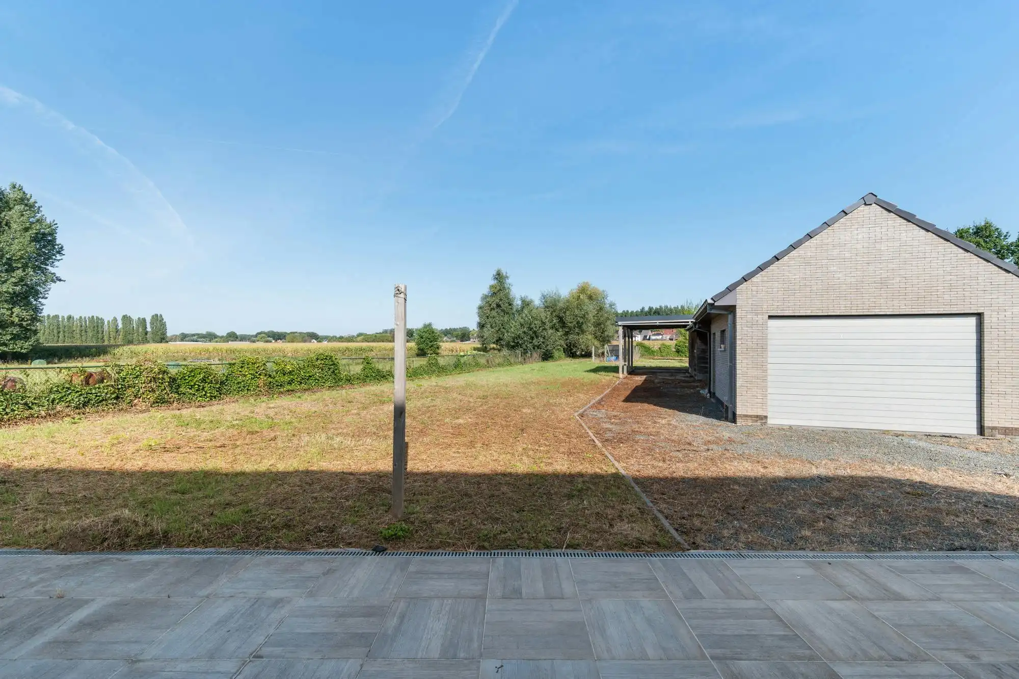 Ruime villa met tuin & 2 garages, ideaal als kangoeroewoning foto 13