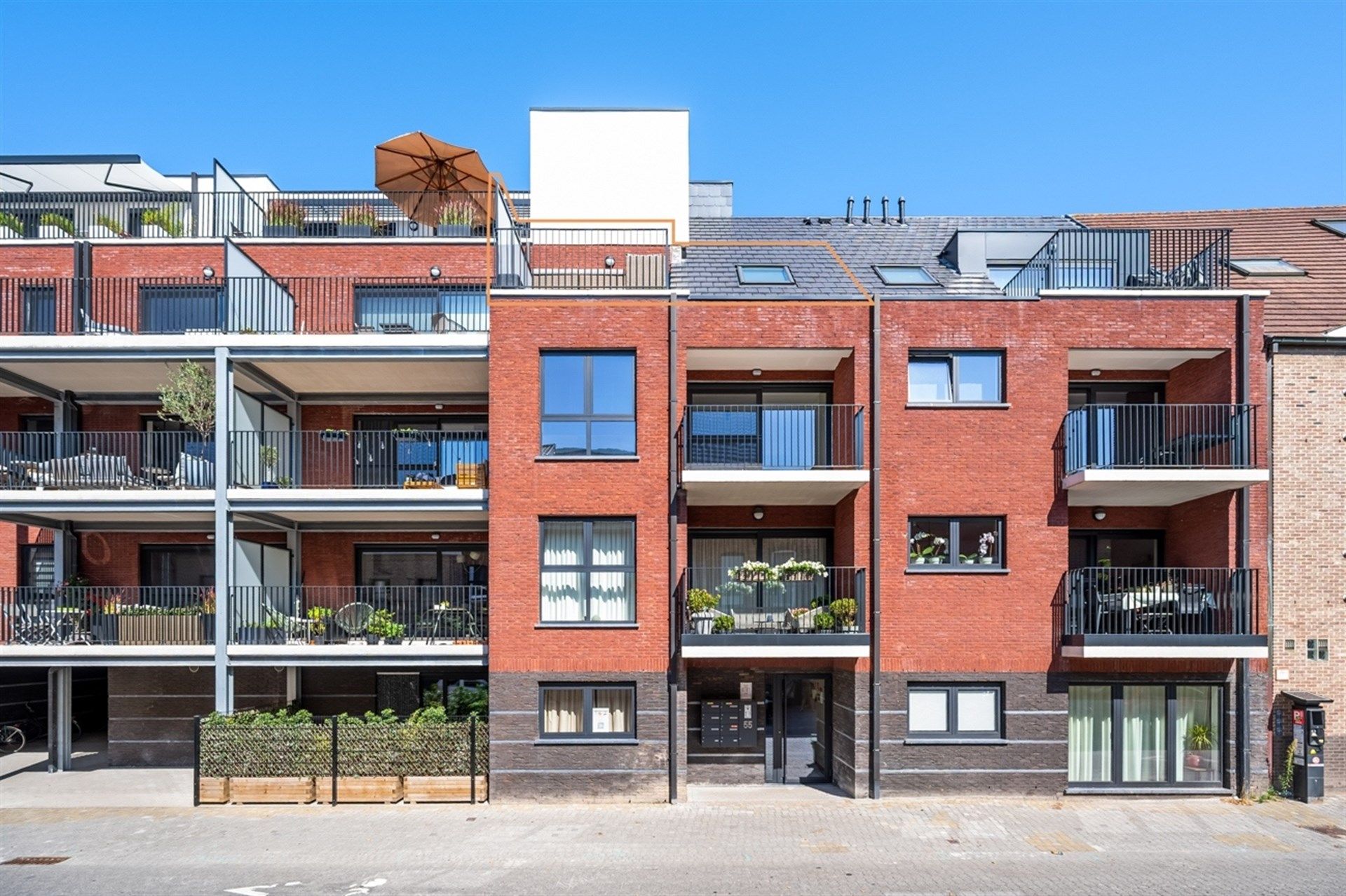 Bijna-energieneutraal appartement met 2 slaapkamers te Aalst-centrum foto 16