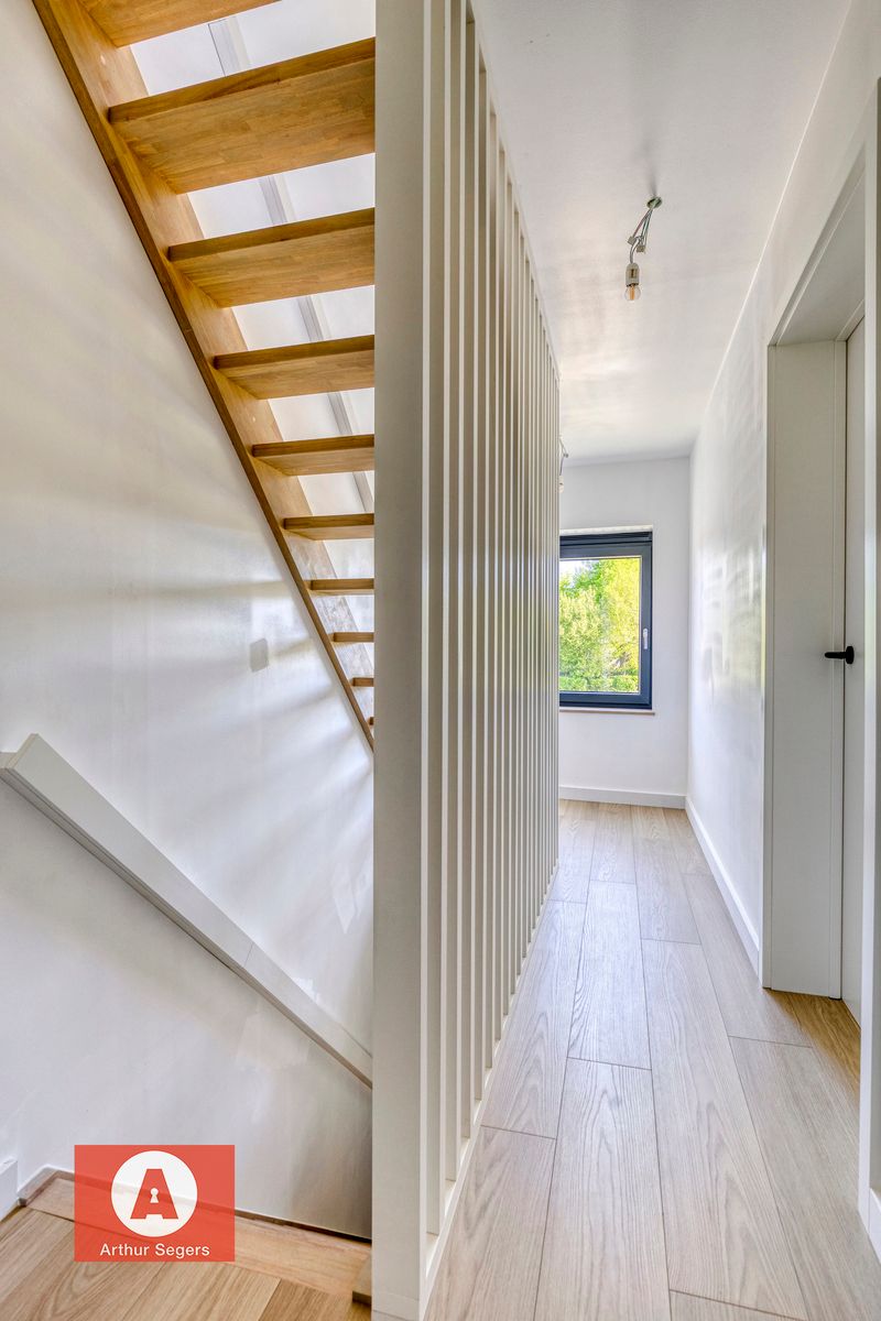 Totaal gerenoveerde woning met A-label foto 15
