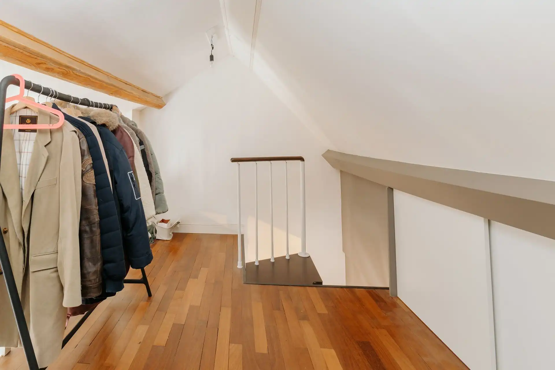 Karaktervolle woning met verrassend veel ruimte in Merksem foto 28