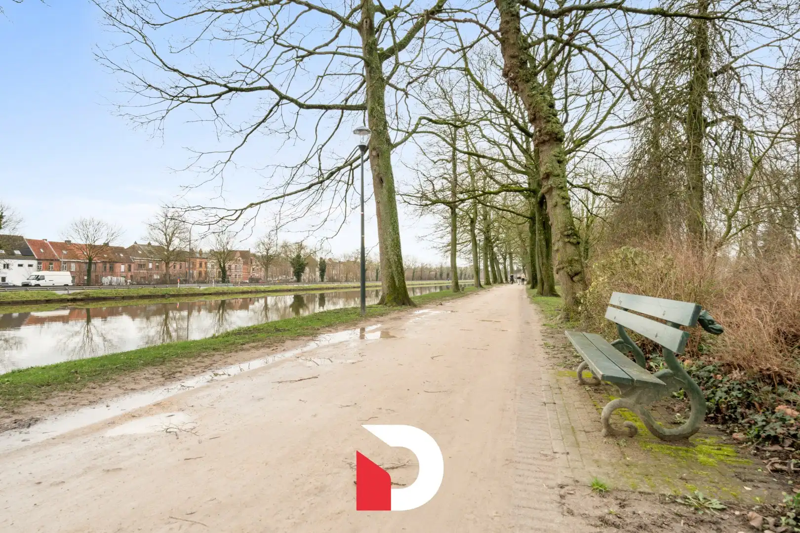 Vrijstaande villa in centrum Brugge in een oase van groen.  foto 19