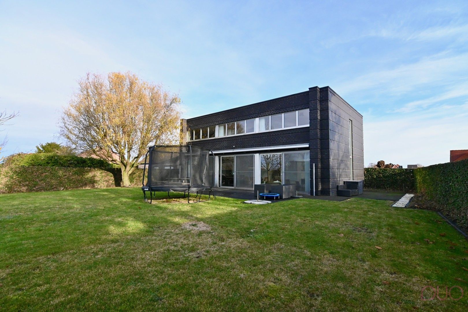 Ontdek ongeëvenaarde luxe en ruimte in deze prachtige villa in het rustige Herk-de-Stad. foto 38