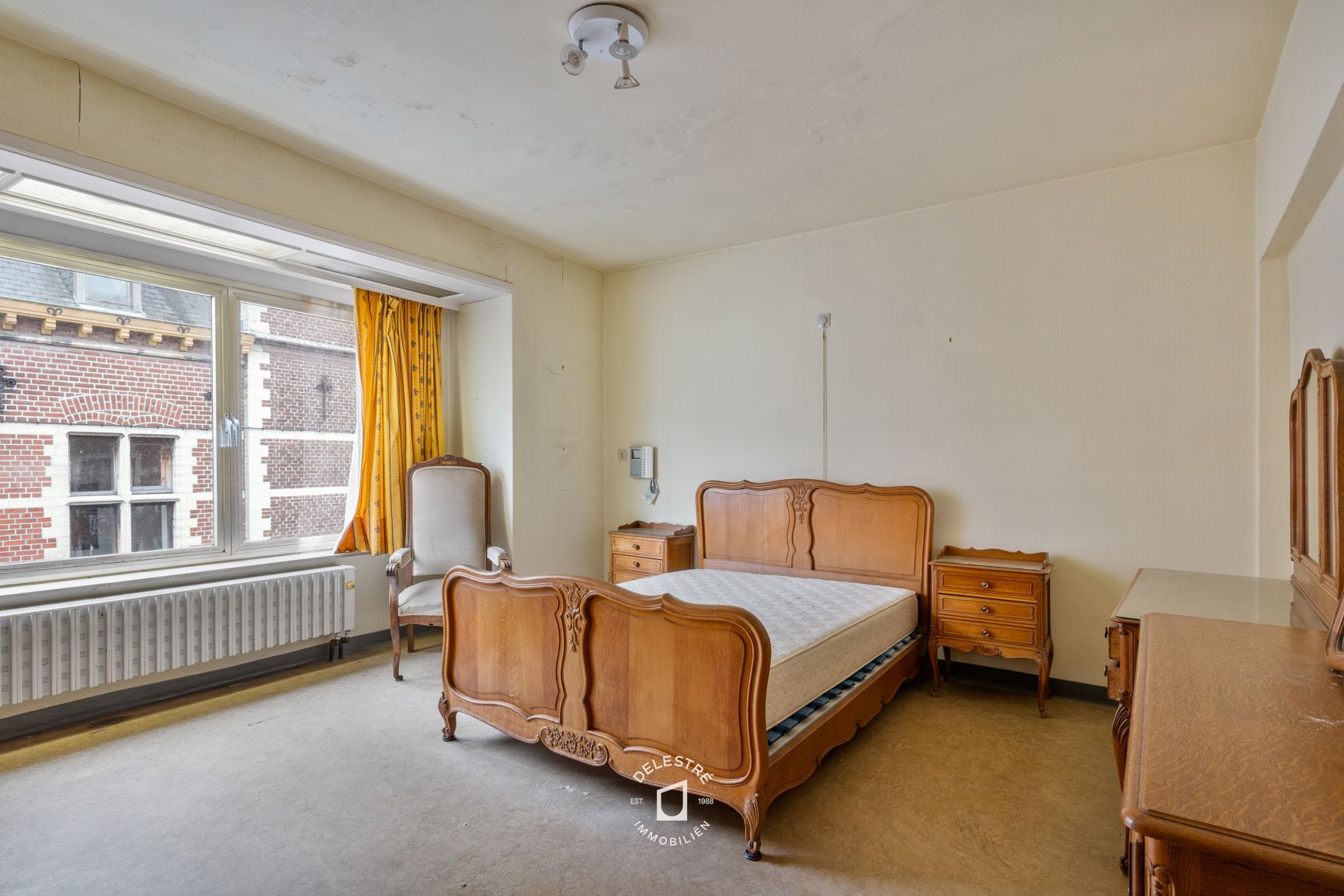 ERG RUIME MULTIFUNCTIONELE EIGENDOM MET 3 GARAGES  foto 22