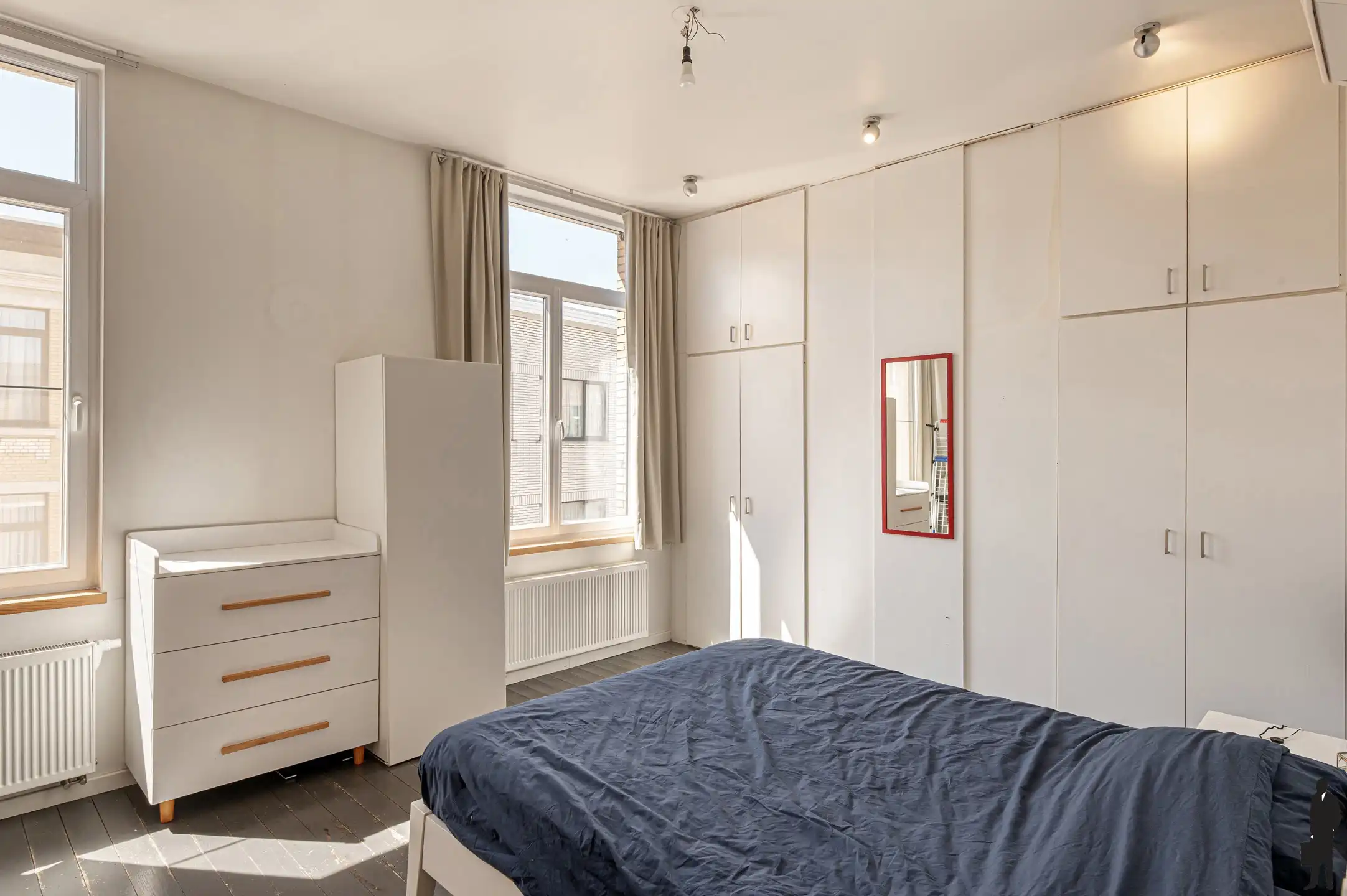 Ruime bel-étagewoning met 3 staanplaatsen en terras foto 13