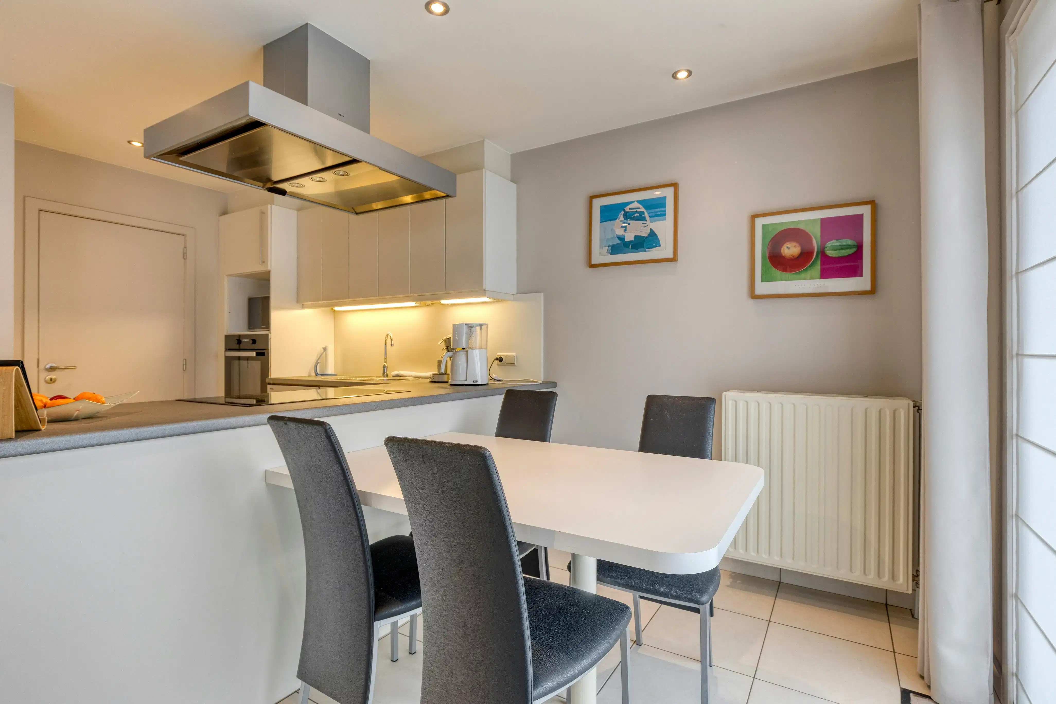 Instapklaar halfopen huis met 4 kamers te koop in Waregem foto 6