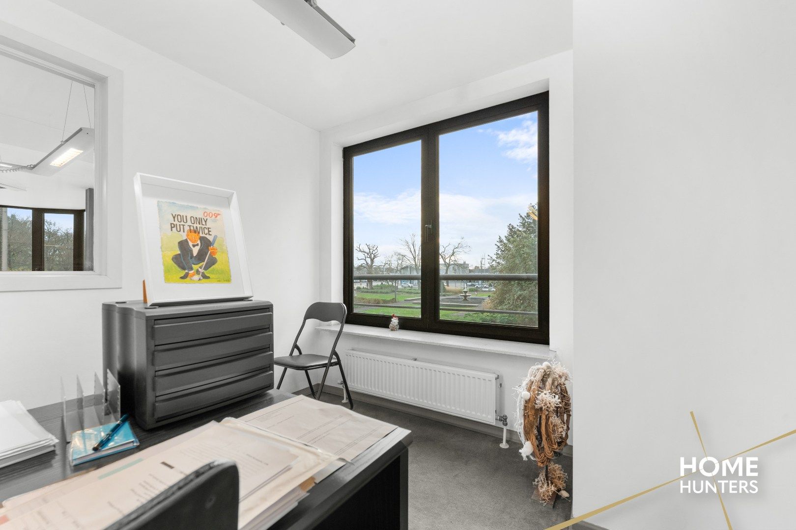 Kantoorruimte bestaande uit twee verdiepingen op het Colaertplein te Ieper foto 7