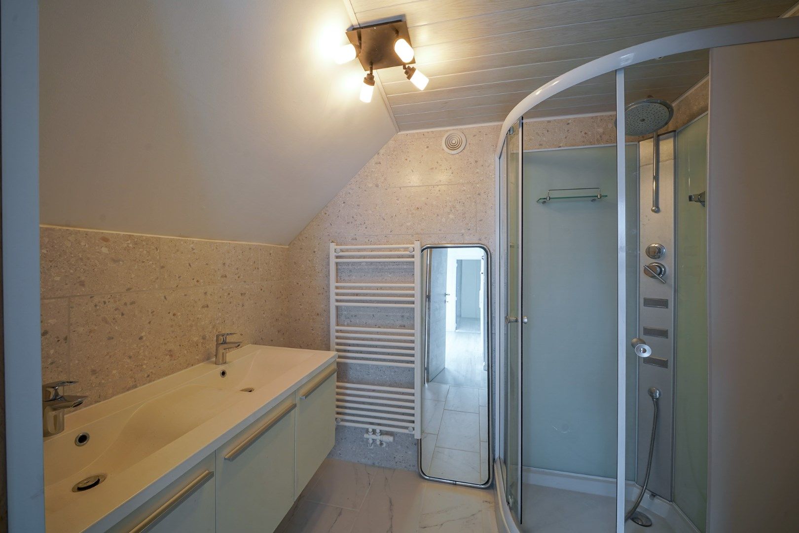 Unieke ruime woning langs het kanaal Plassendale - Nieuwpoort foto 22
