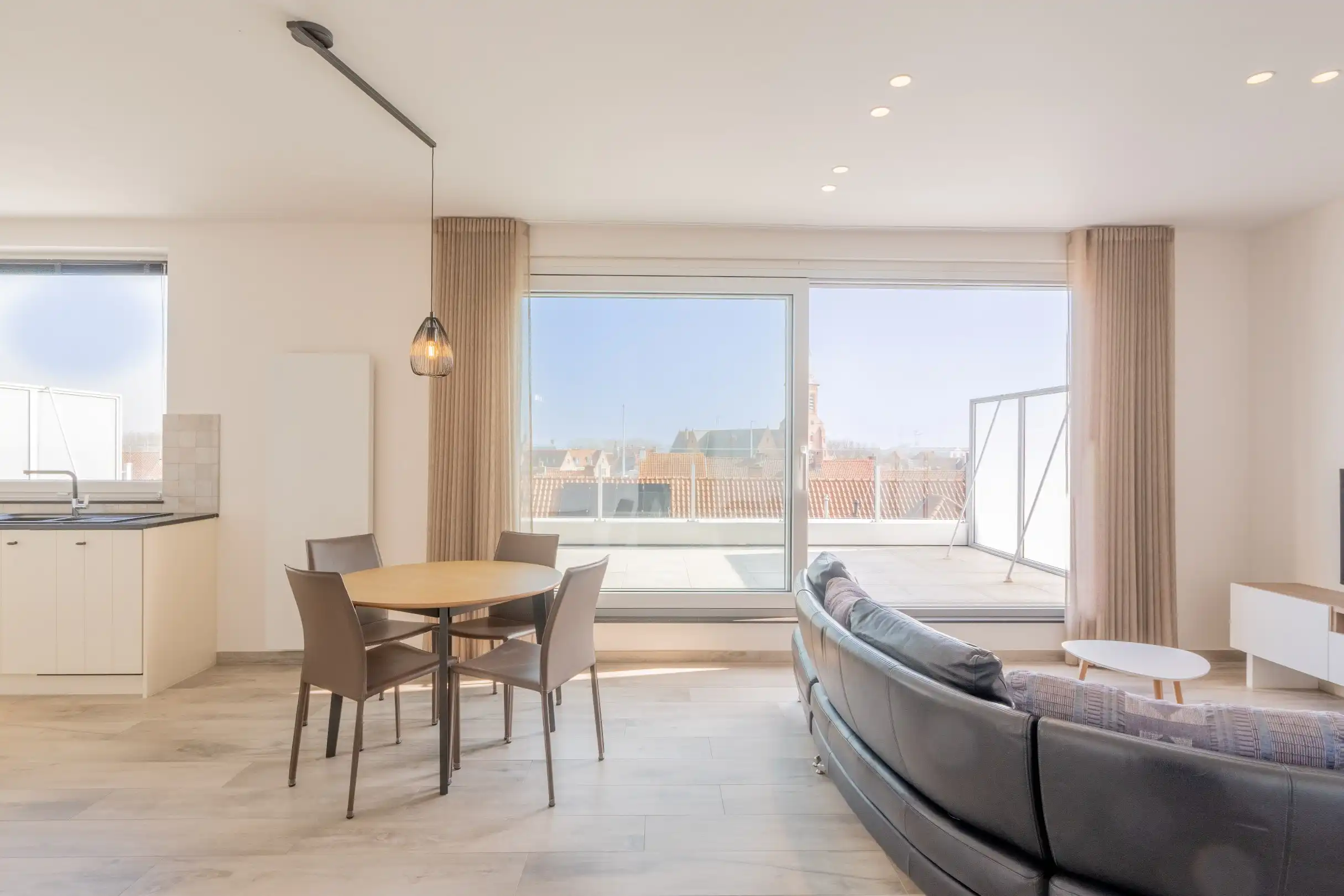 Energiezuinige penthouse mét parking te Zeebrugge foto 3