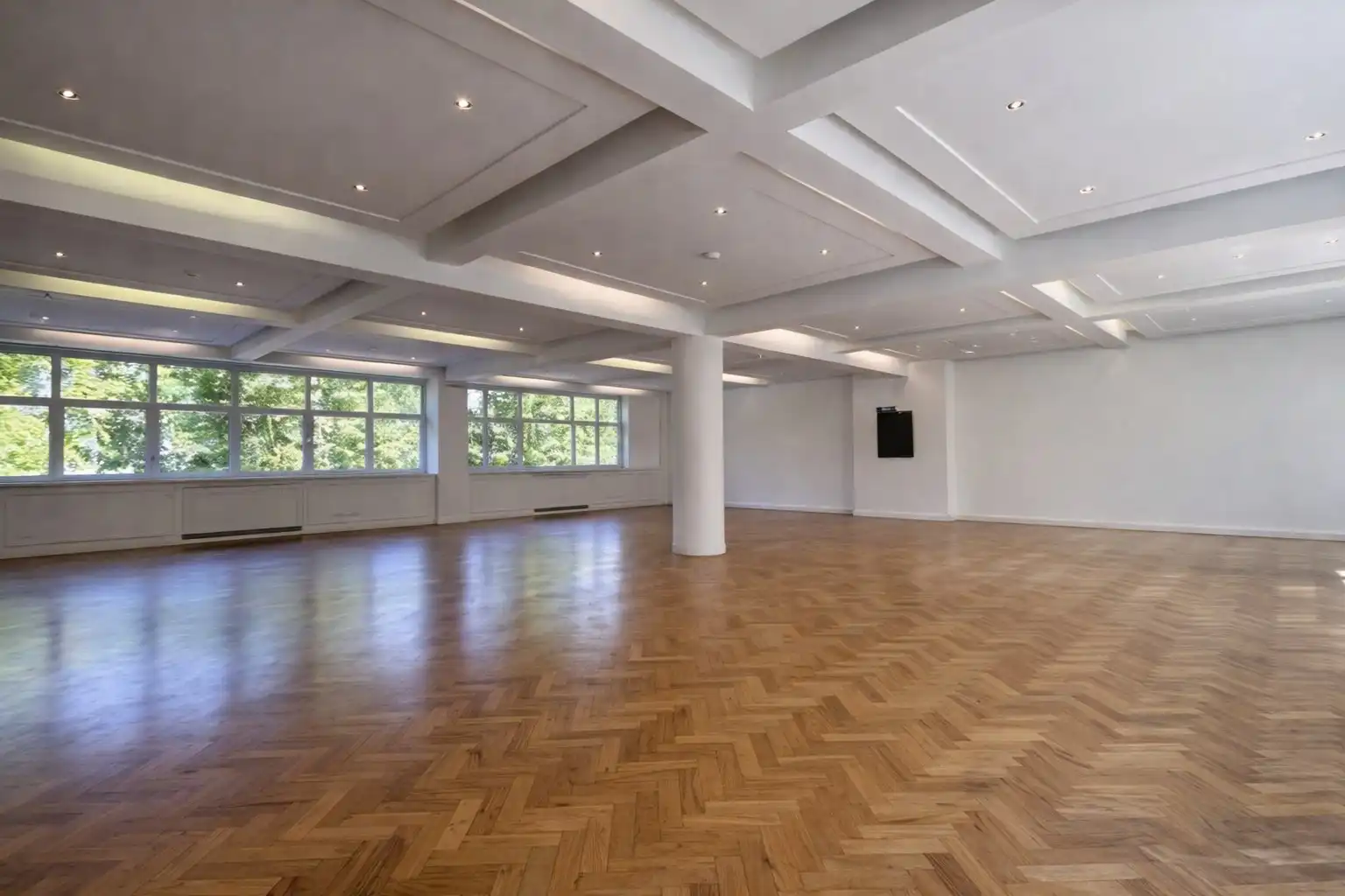 Ankerrui 2 - High-end kantoor/showroom met authentieke elementen foto {{pictureIndex}}