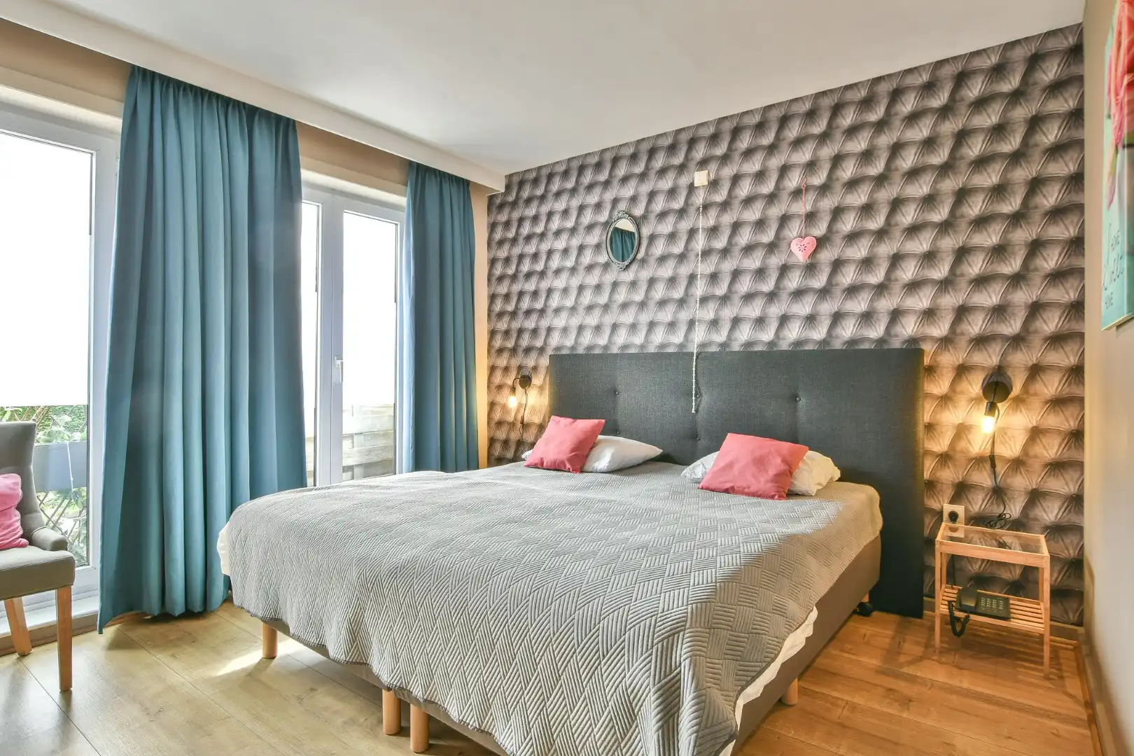 Unieke investeringskans: karaktervol hotel met 18 kamers & woonmogelijkheden te koop!  foto 23