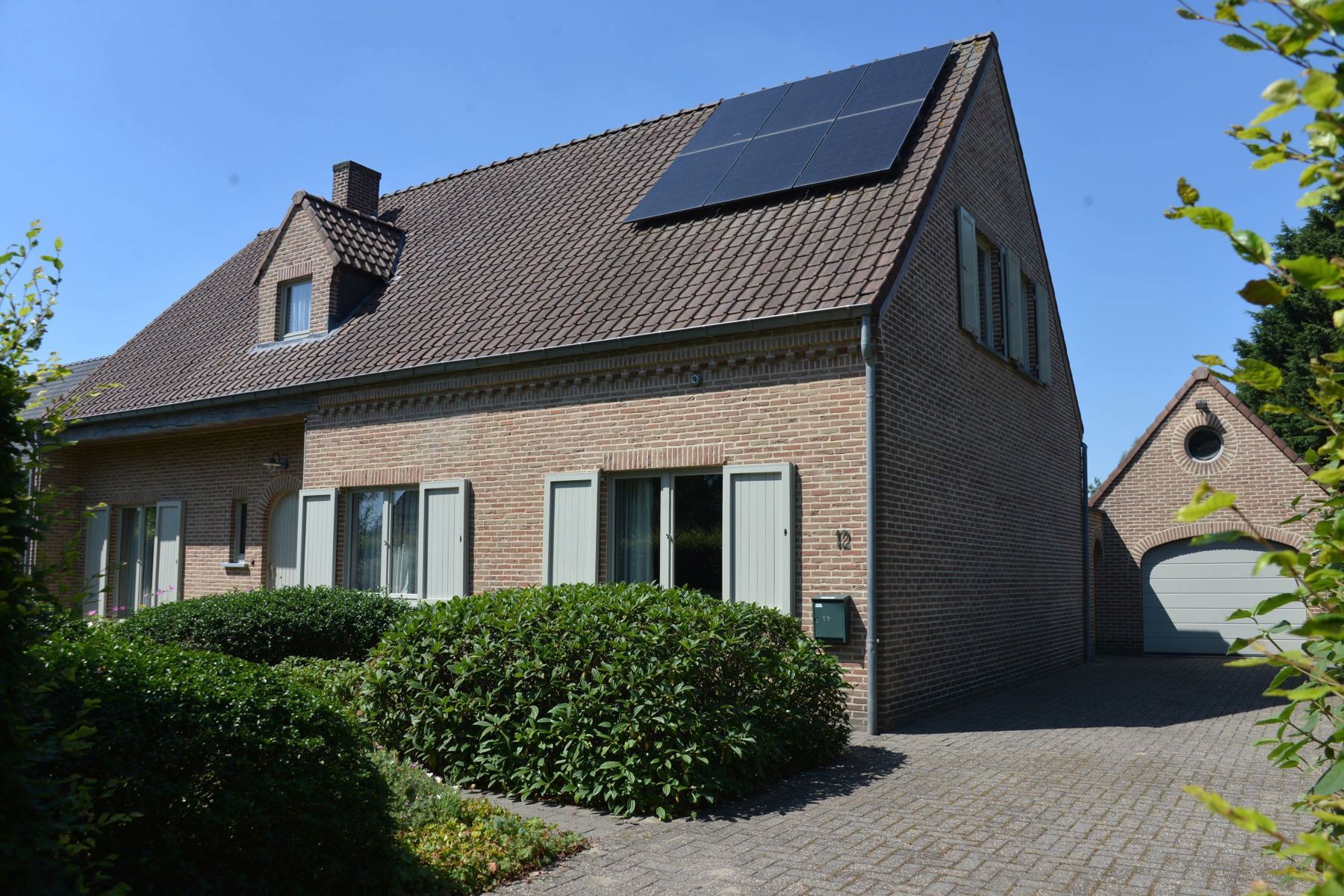 ()=>{if(producerUpdateValueVersion(node),producerAccessed(node),node.value===ERRORED)throw node.error;return node.value} Verbindingsstraat 12 - 2910 Essen