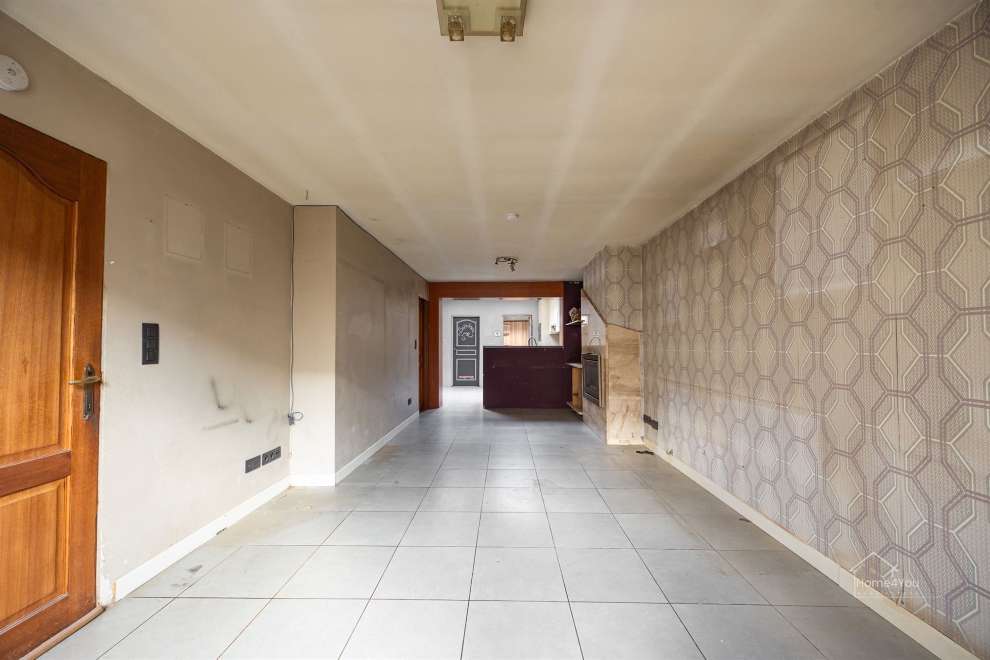 Op te frissen huis in Terhagen foto 3