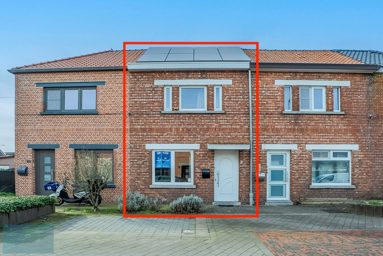 Hoofdfoto van de publicatie: 🏡 Rijwoning in de Flekeleerstraat: Ideaal voor Gezinnen!