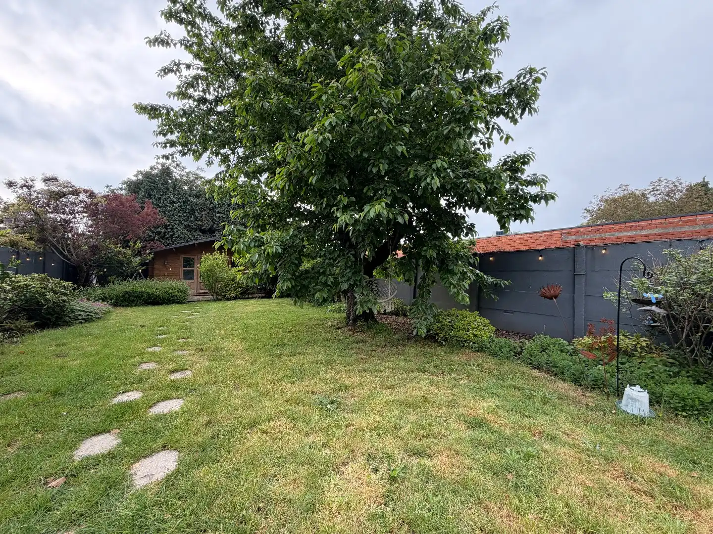 Charmante instapklare woning met 2 à 3 slpk. aan de vaart in Schoten nabij het centrum.  foto 31