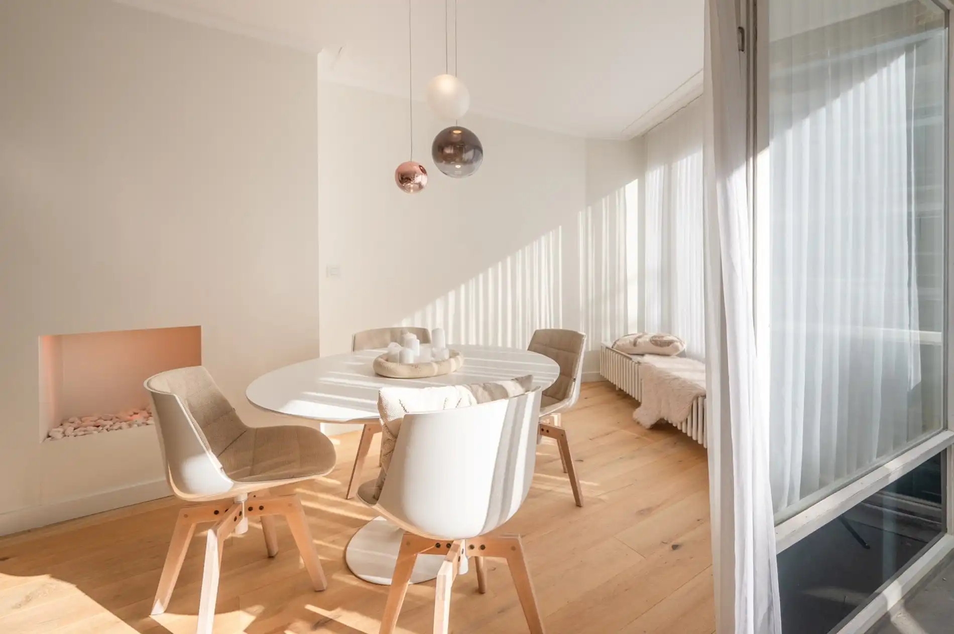 Stijlvol en volledig gerenoveerd appartement op wandelafstand van zee en het commerciële centrum. foto 6