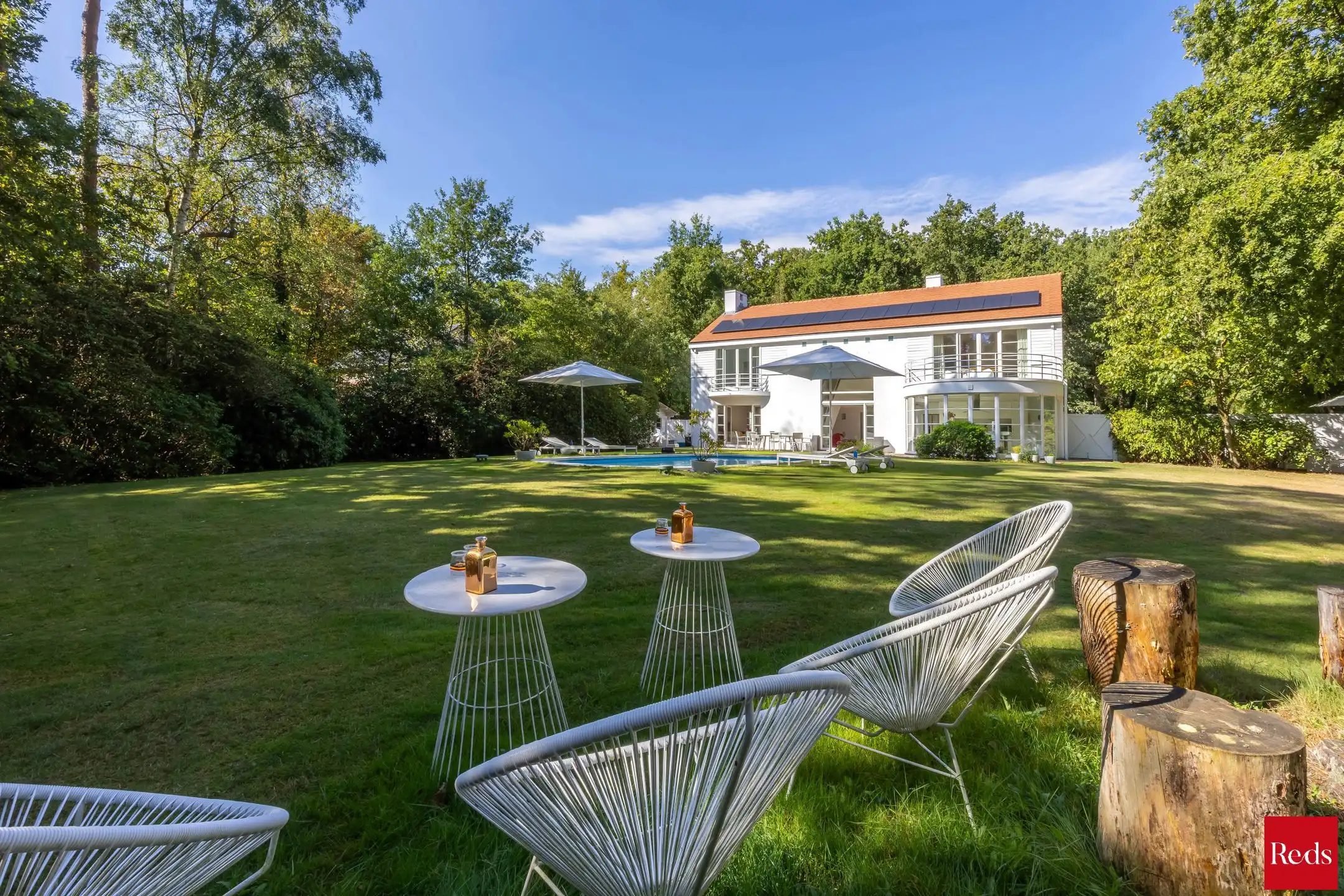 Long Island Villa met Zwembad en Privacy te Hof ter Linde foto {{pictureIndex}}