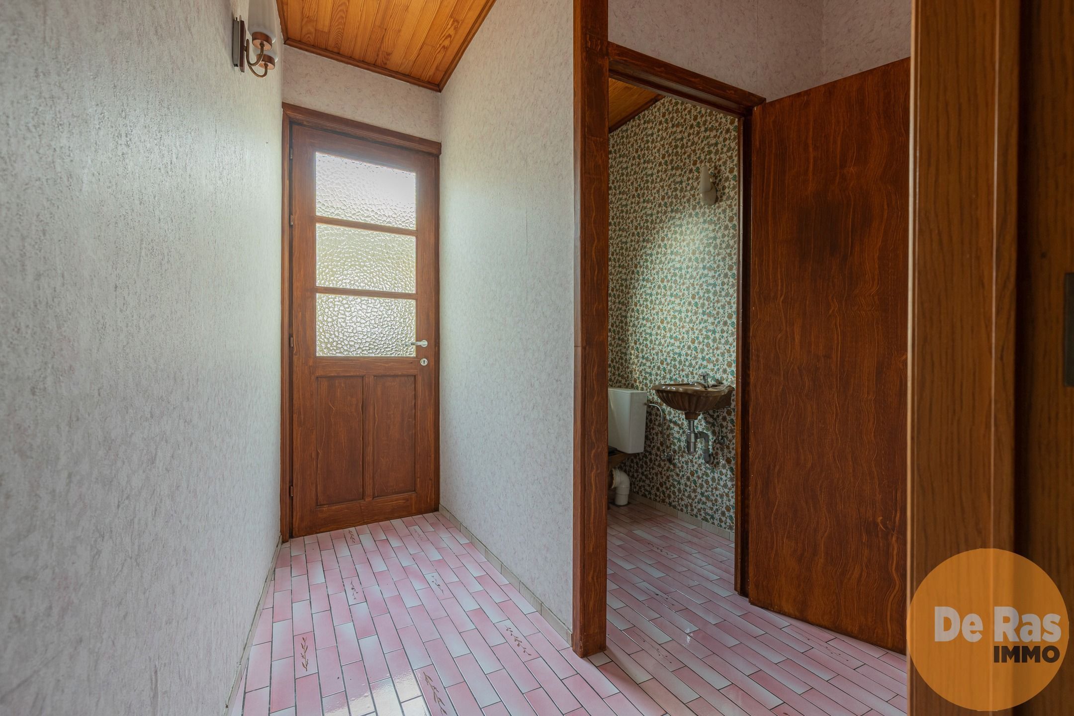 DENDERHOUTEM- Ruime 3-gevelwoning met 4 slpk, tuin en garage foto 11