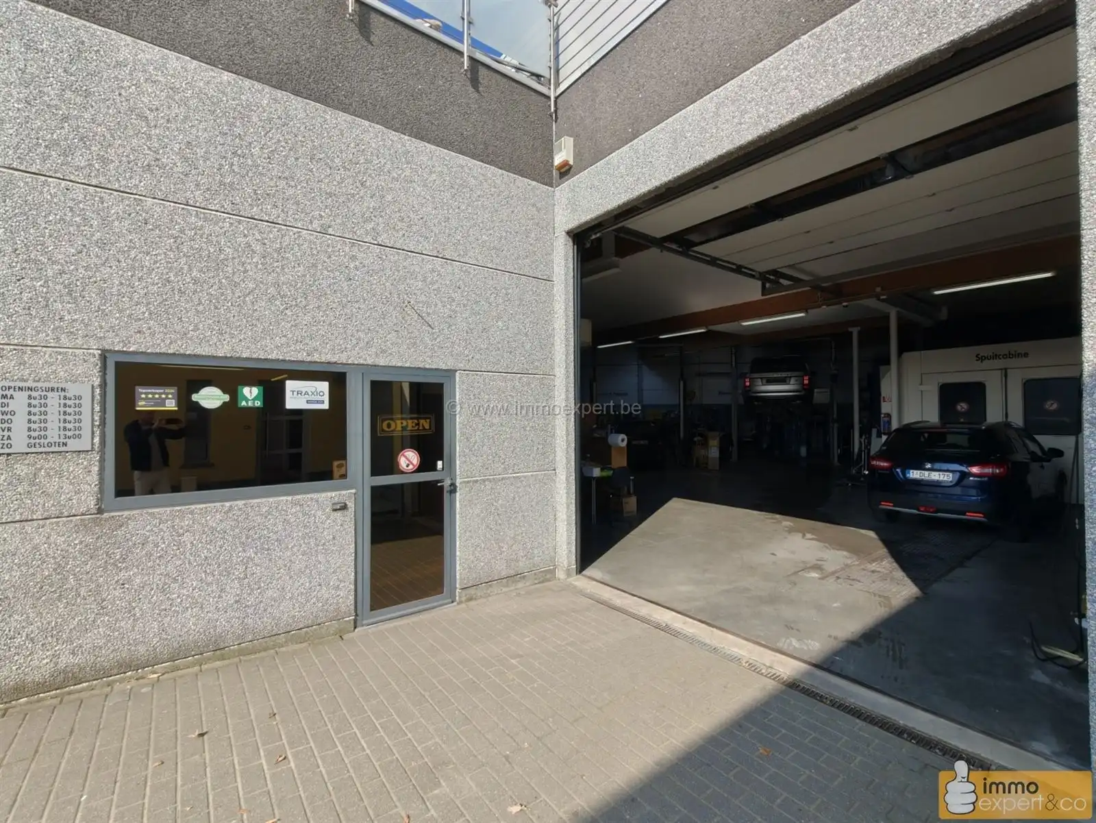 ROOSDAAL : Goed gelegen en volledig uitgeruste werkplaats / carrosserie bedrijf foto 4