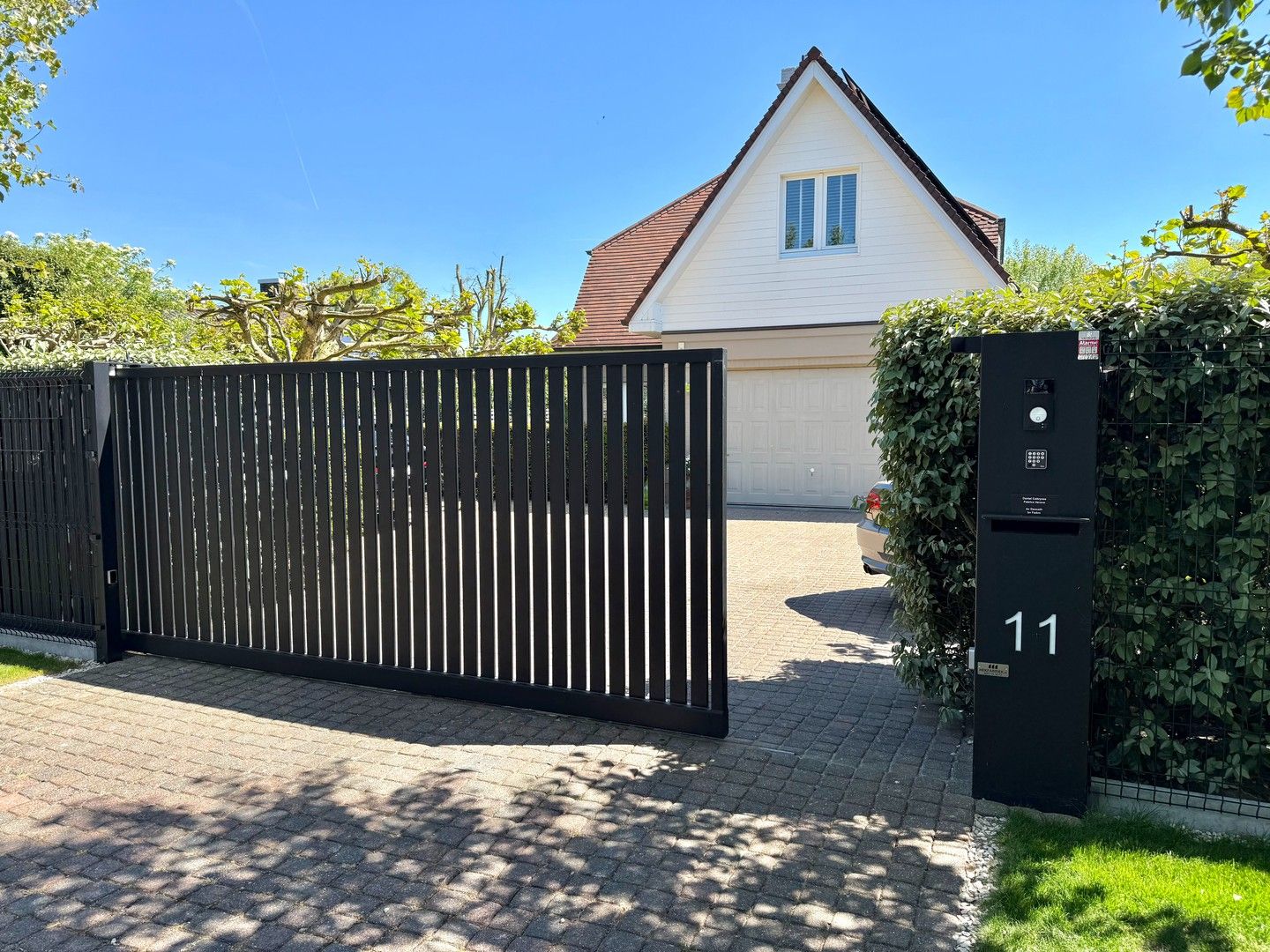 Top afgewerkte Villa op zongericht perceel. foto 30