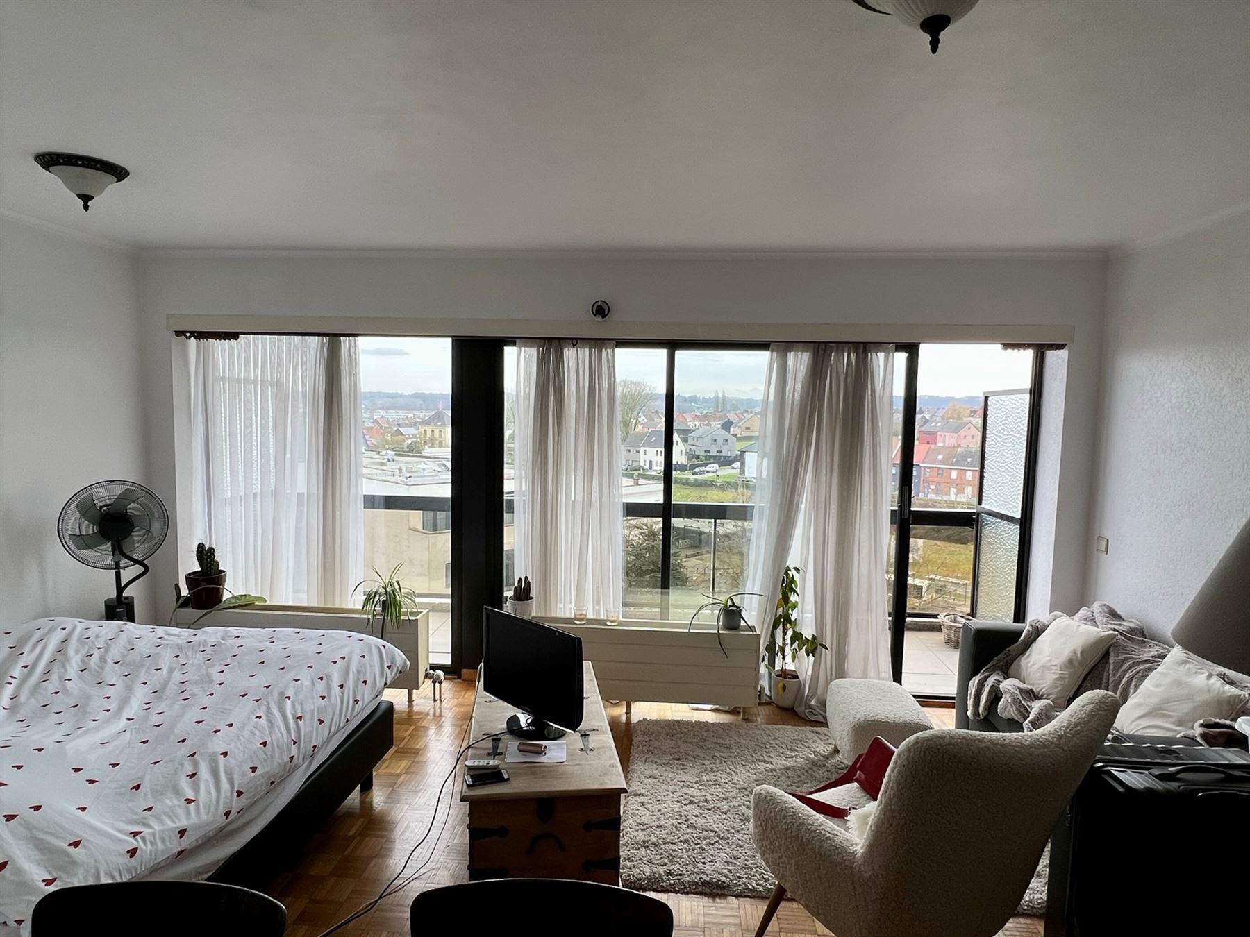 Knusse studio gelegen vlakbij het station  foto 6