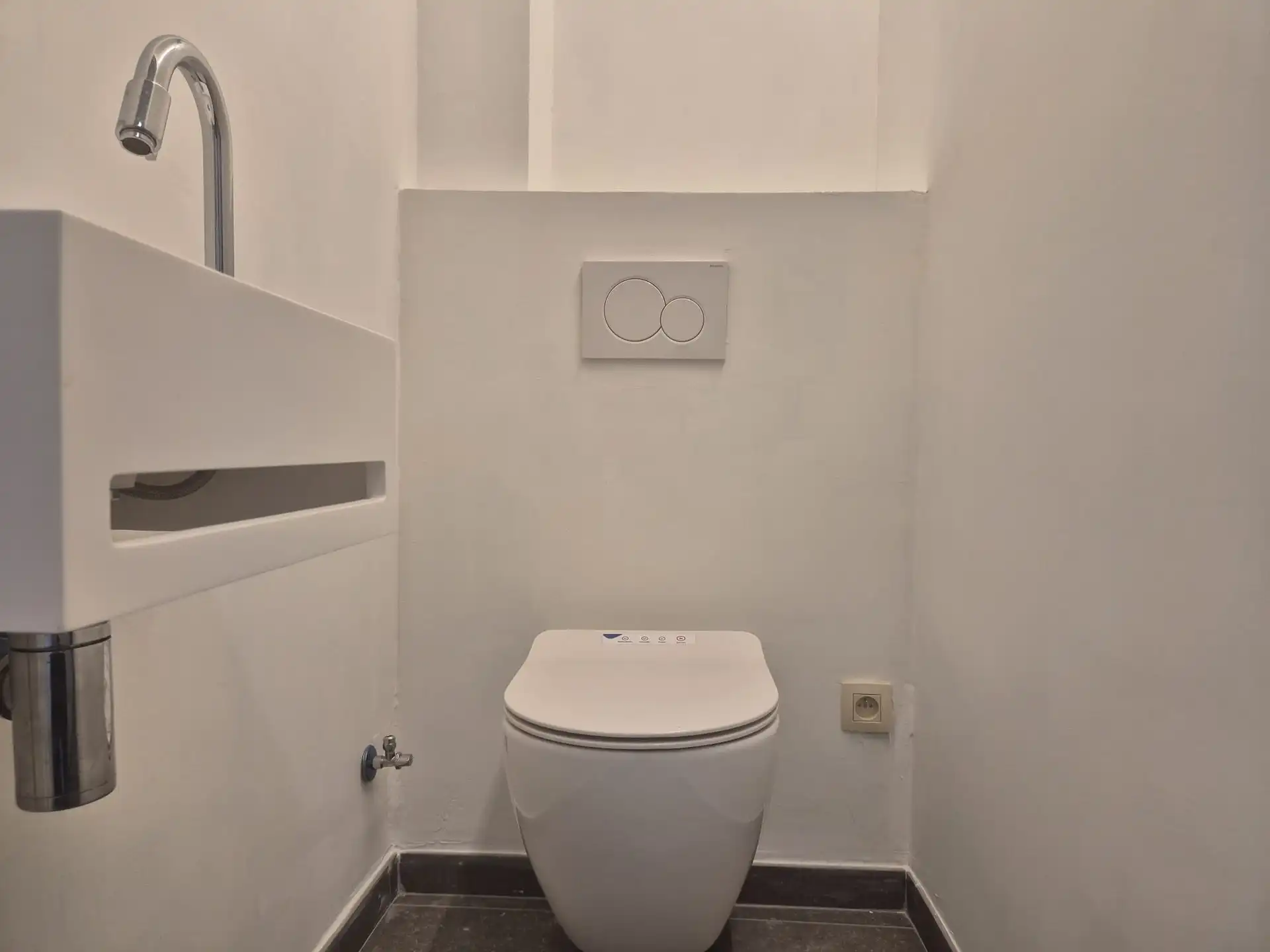 Volledig gerenoveerd energiezuinig appartement met 1 slaapkamer, rustig gelegen aan het bos van Wetteren foto 19